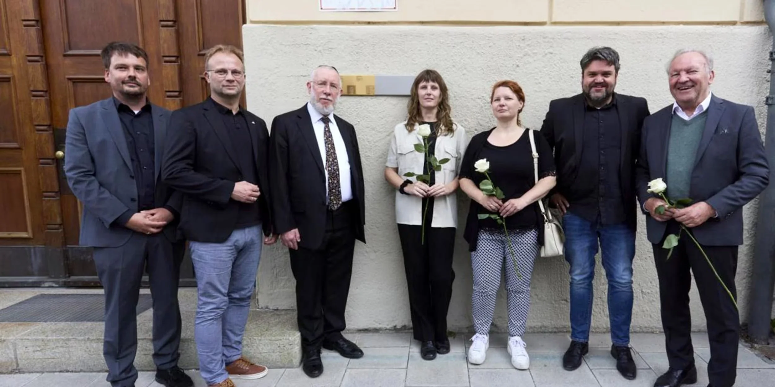 Memorial plaques for Jewish FCB members