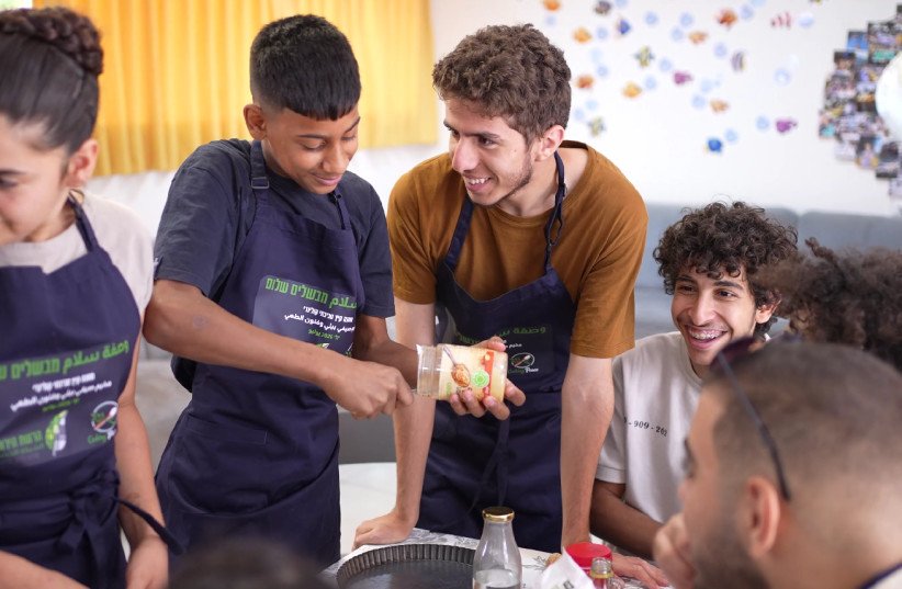 'We are one nation': Jewish, Arab teens build relationships at 'Cooking Peace' culinary camp