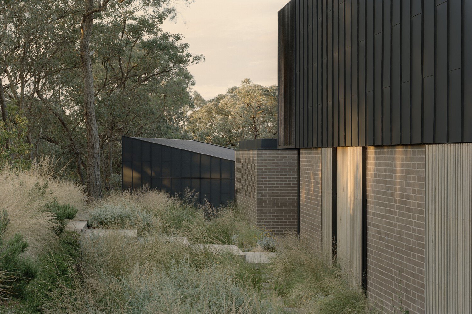 2024_12_Figureground_Warrandyte_House_Final_Imagery_Print_Optimised_06.jpeg
