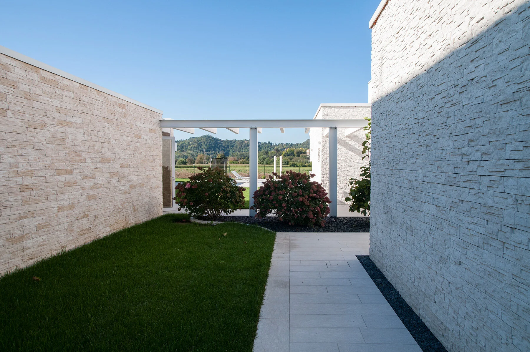Casa-F_casale_centro_storico_zeta_architettura_mirco_zengiaro_edoardo_tonello_vicenza-12.jpg