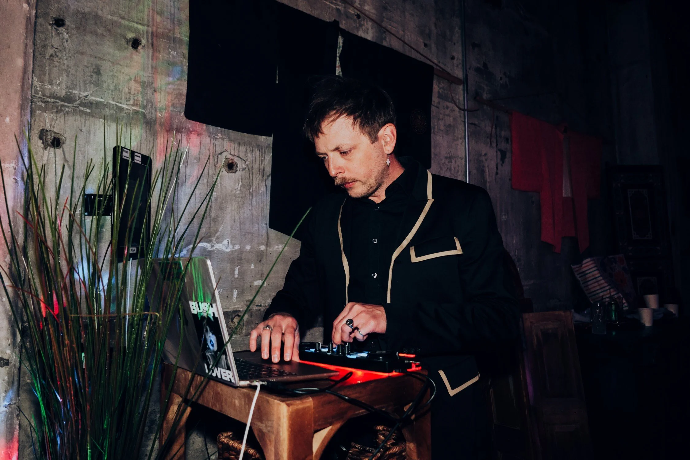 Anissa + Carson-338 (Custom).jpg