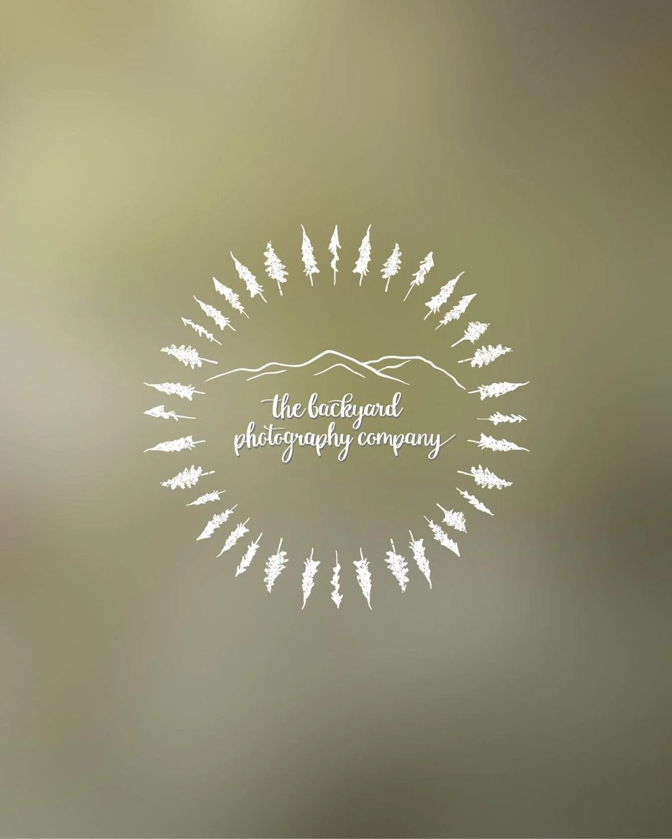 Hey, I&rsquo;m Gail, the person behind @thebackyardphotography I&rsquo;m a dog lover first, photographer second and loving nothing more than celebrating beautiful dogs against the stunning landscapes of Northern Ireland. I&rsquo;m a photographer for 