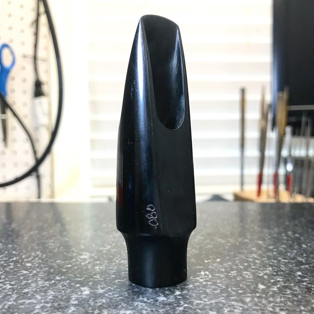 Handmade alto mouthpiece ready to ship, in our most popular size (.080 tip opening). Also available in .075 and .085, and custom sizes made on request. These mouthpieces produce a clear, centered sound with an easy response and great projection, and 