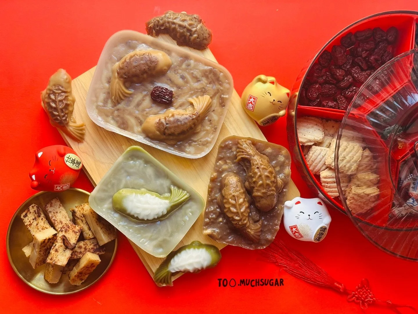 🌟 𝗟𝘂𝗻𝗮𝗿 𝗡𝗲𝘄 𝗬𝗲𝗮𝗿 𝗗𝗲𝗹𝗶𝗰𝗮𝗰𝗶𝗲𝘀 🧧

🎉 It&rsquo;s here! Our Lunar New Year cake collection is finally ready! 

🐴✨ Celebrate the Year of the Horse with our vegan  and gluten free Asian delicacies: 
&bull;Water Chestnut Cake (馬蹄糕)
&