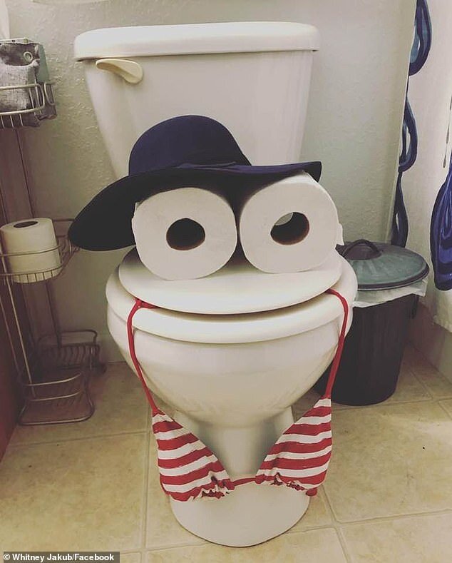 un-silent lucidity: a case for bathroom unity