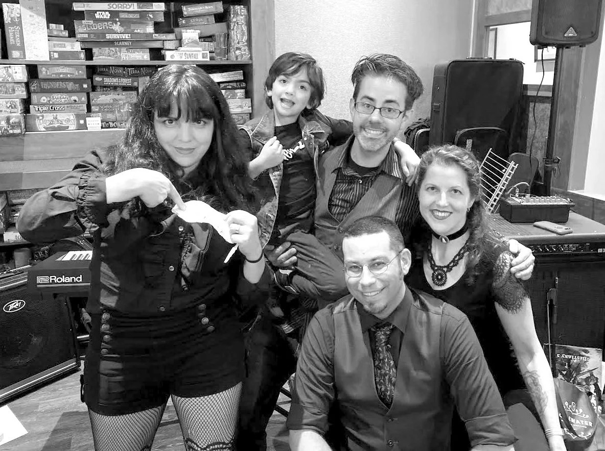 4-3 bw 49591939521_03941df82f_o.jpg