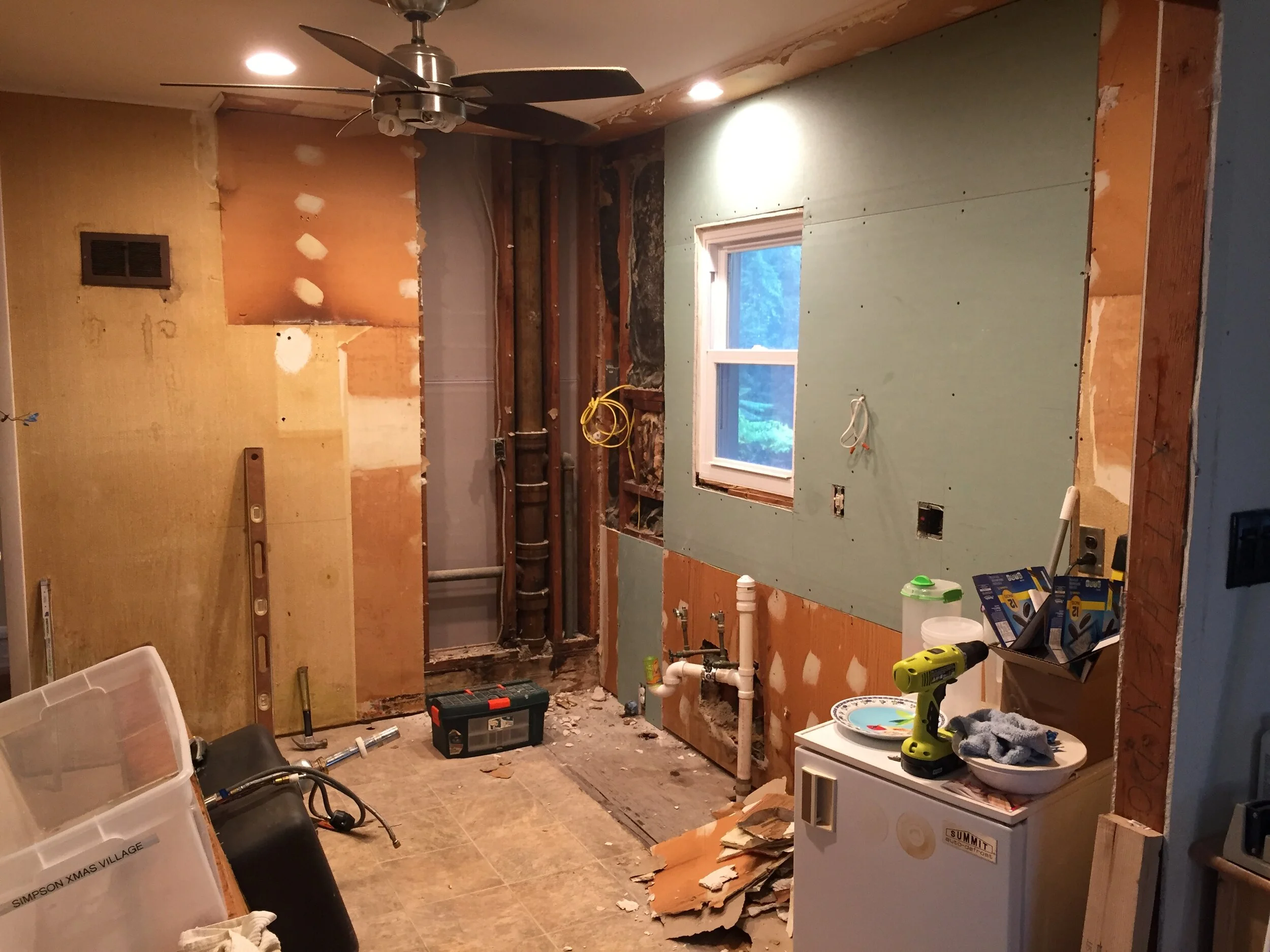 Kitchen 2.2.JPG