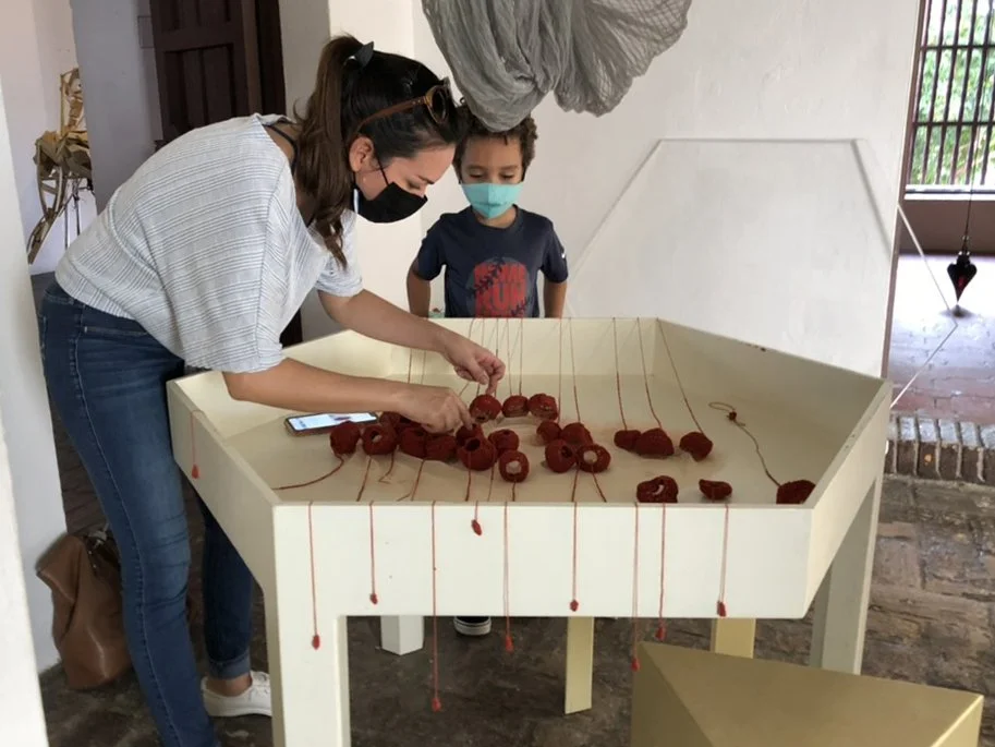 Frances mesa Evan Contrafuertes.jpg