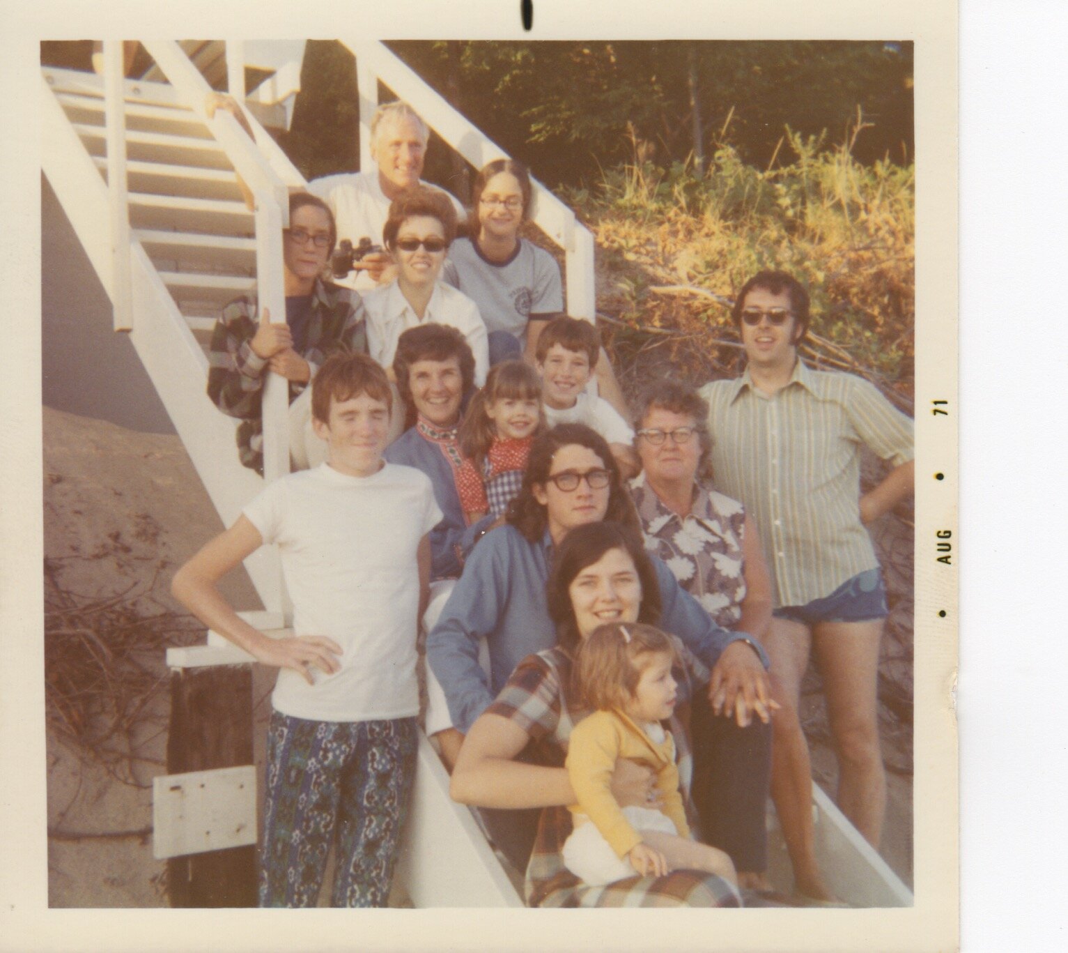 A lot of Schotts on those stairs (1971)