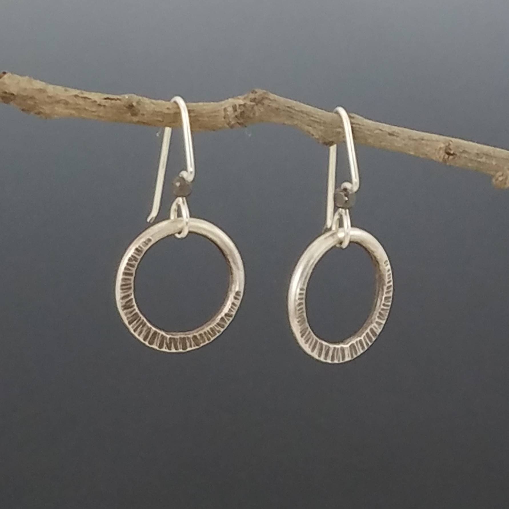 https://i.etsystatic.com/7285246/r/il/49a59f/1844667405/il_fullxfull.1844667405_4w9x.jpg