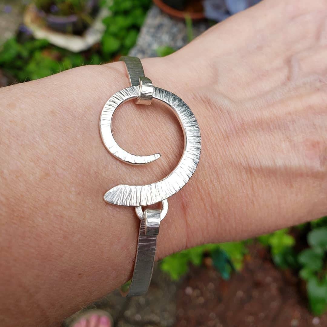 https://i.etsystatic.com/7285246/r/il/64af60/3277496082/il_fullxfull.3277496082_lx5r.jpg