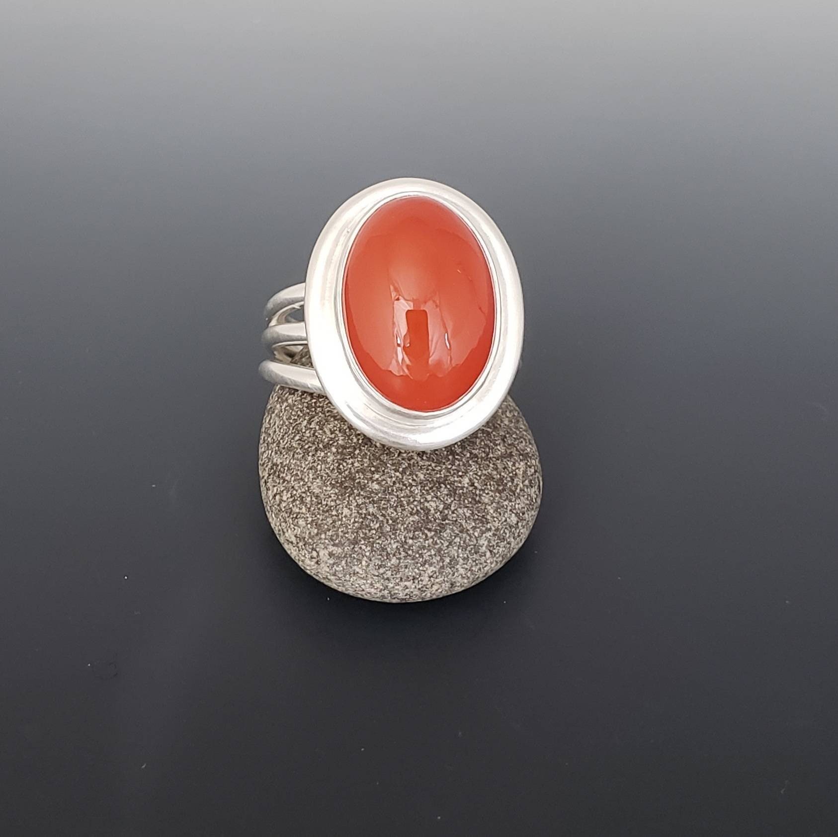 https://i.etsystatic.com/7285246/r/il/8bf636/3467876616/il_fullxfull.3467876616_k2di.jpg