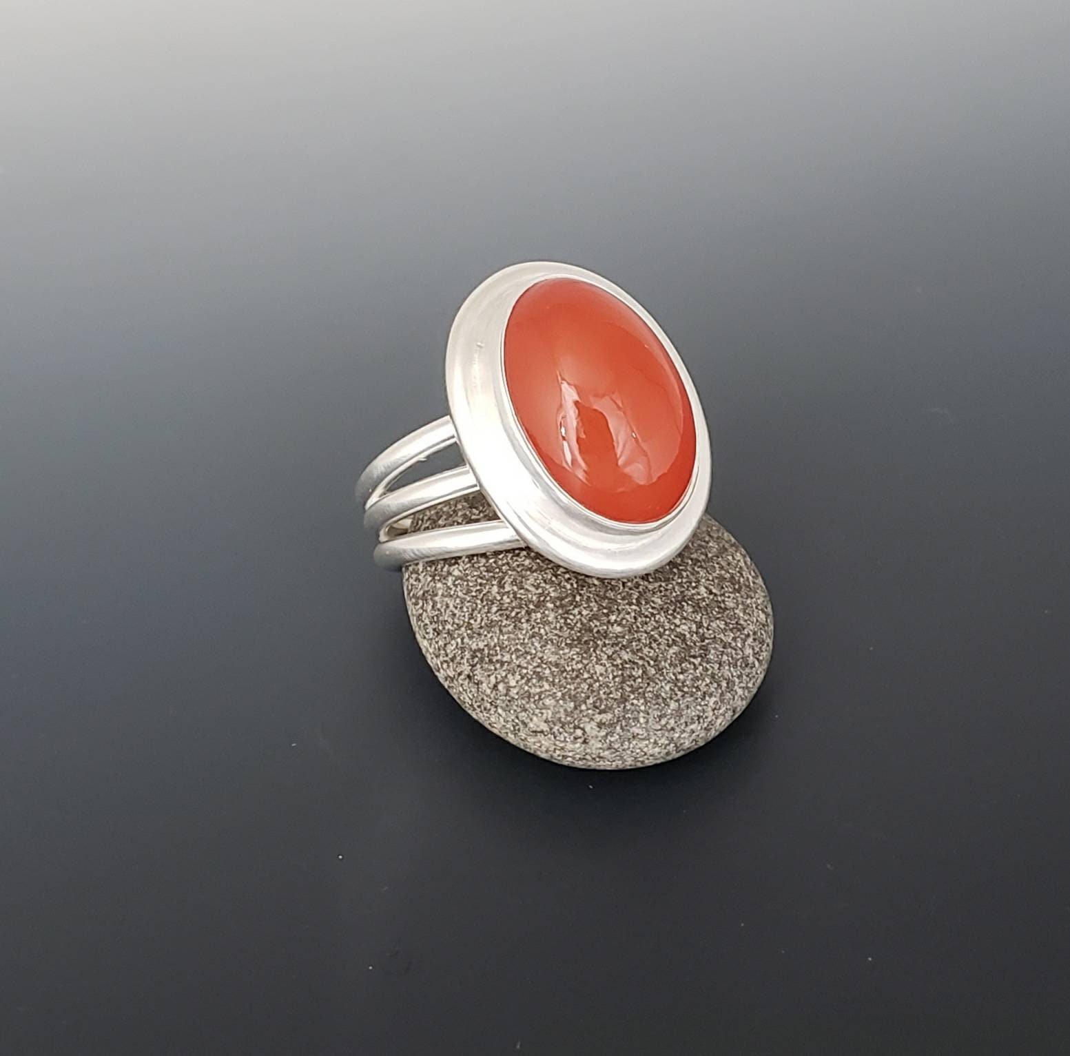 https://i.etsystatic.com/7285246/r/il/0c257b/3467876806/il_fullxfull.3467876806_r9gc.jpg