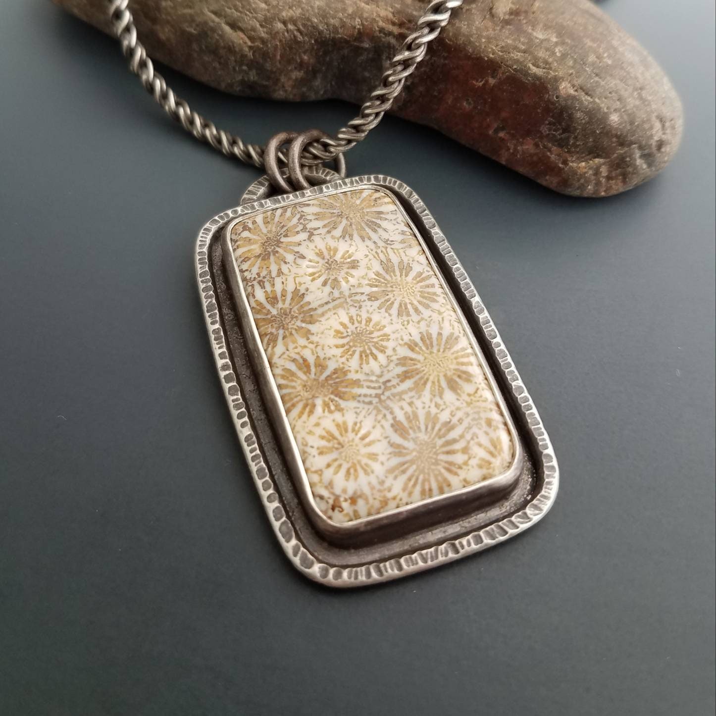 https://i.etsystatic.com/7285246/r/il/eb169d/2916337907/il_fullxfull.2916337907_souw.jpg