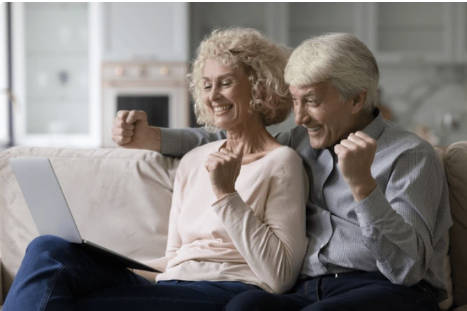 caregivers for parkinson's patients use strategies for speech therapy and functional communication with Speak Steady Program online with Jessica Ackerman SLP