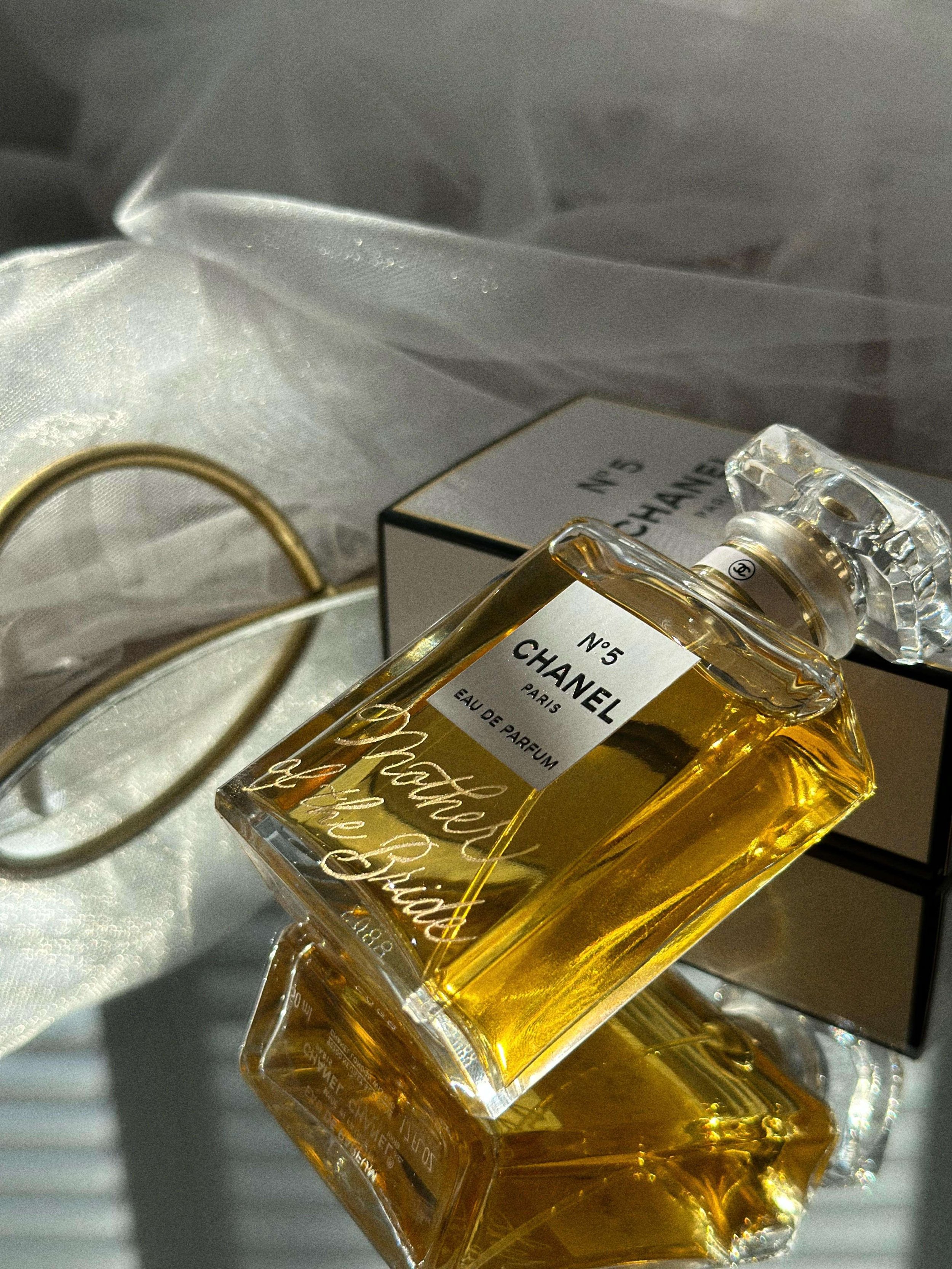 personalised-engraved-chanel-no5.jpg