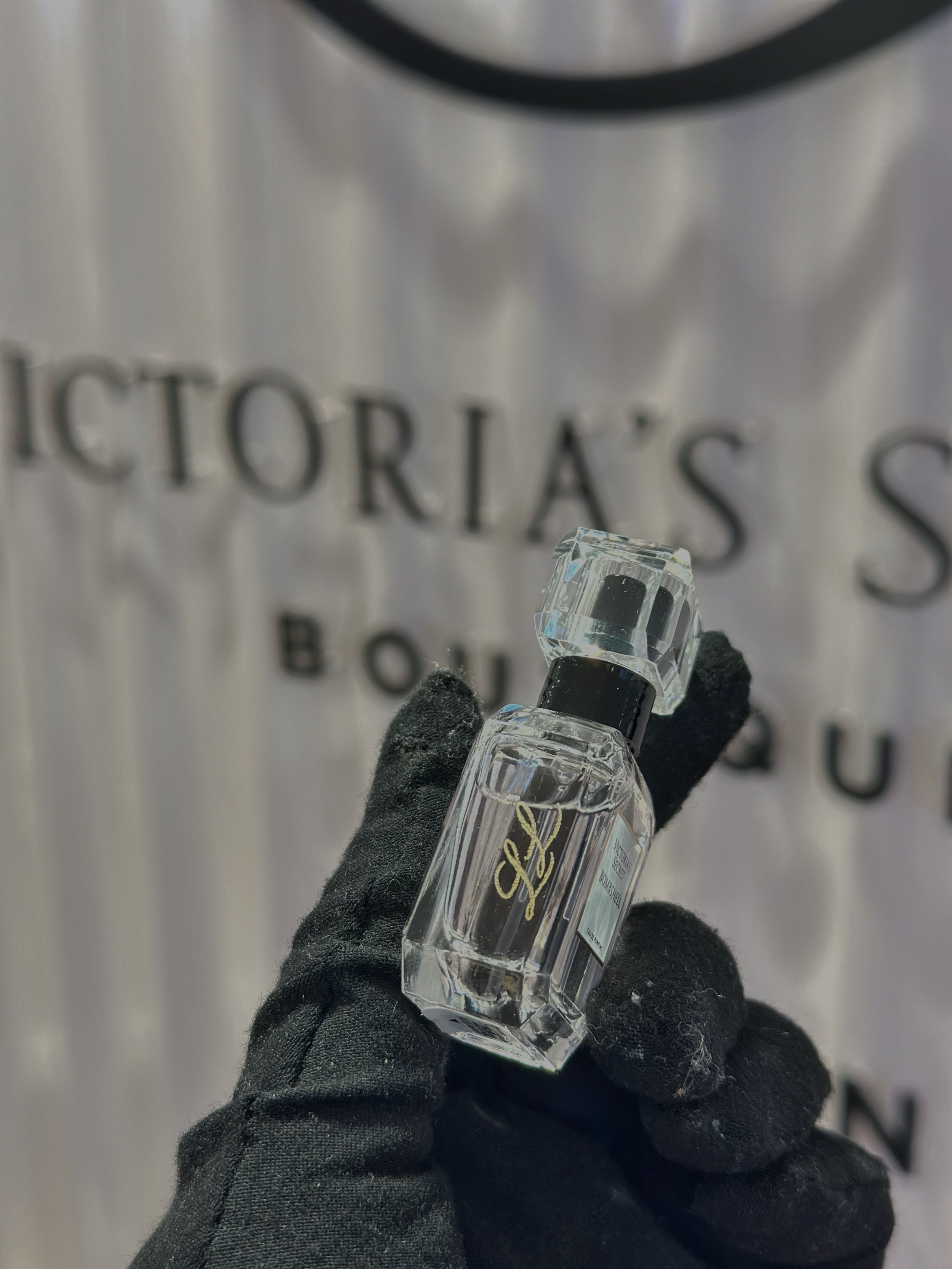 engraved-mini-bombshell-fragrance.jpg