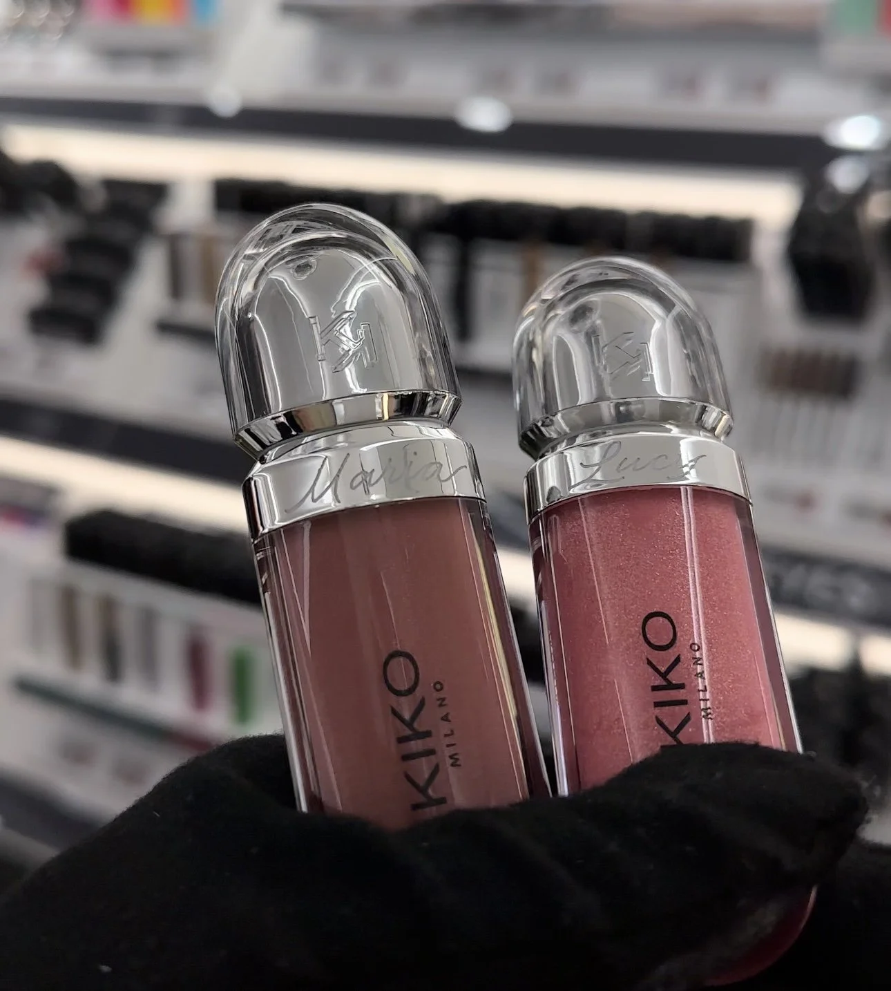 engraved-3D-hydraglow-lipgloss-.jpg