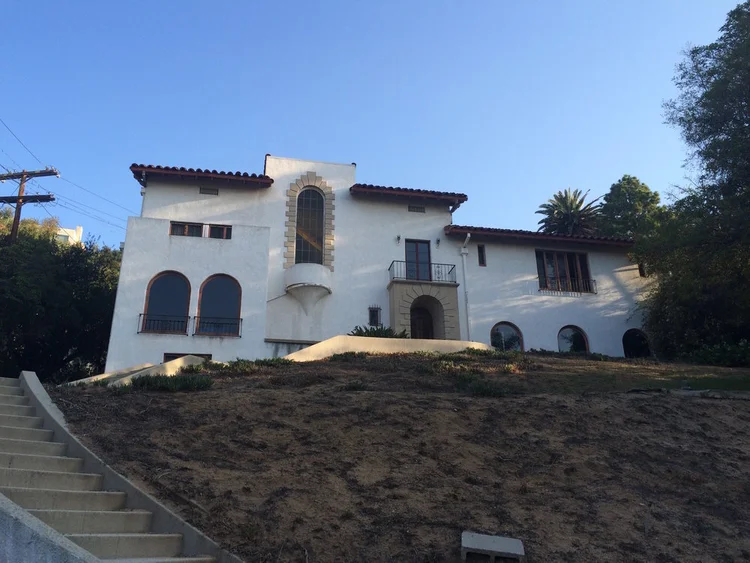 ●MURDER MANSIN Los Feliz Murder Mansion : r/zillowgonewild