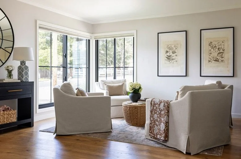 When we designed this space, all I could think of was how perfect the Christmas tree would be in that corner window&hellip;

Swipe through for what it could look like with some subtle holiday decor, thanks to my BFF AI 😆. I think small wreaths with 