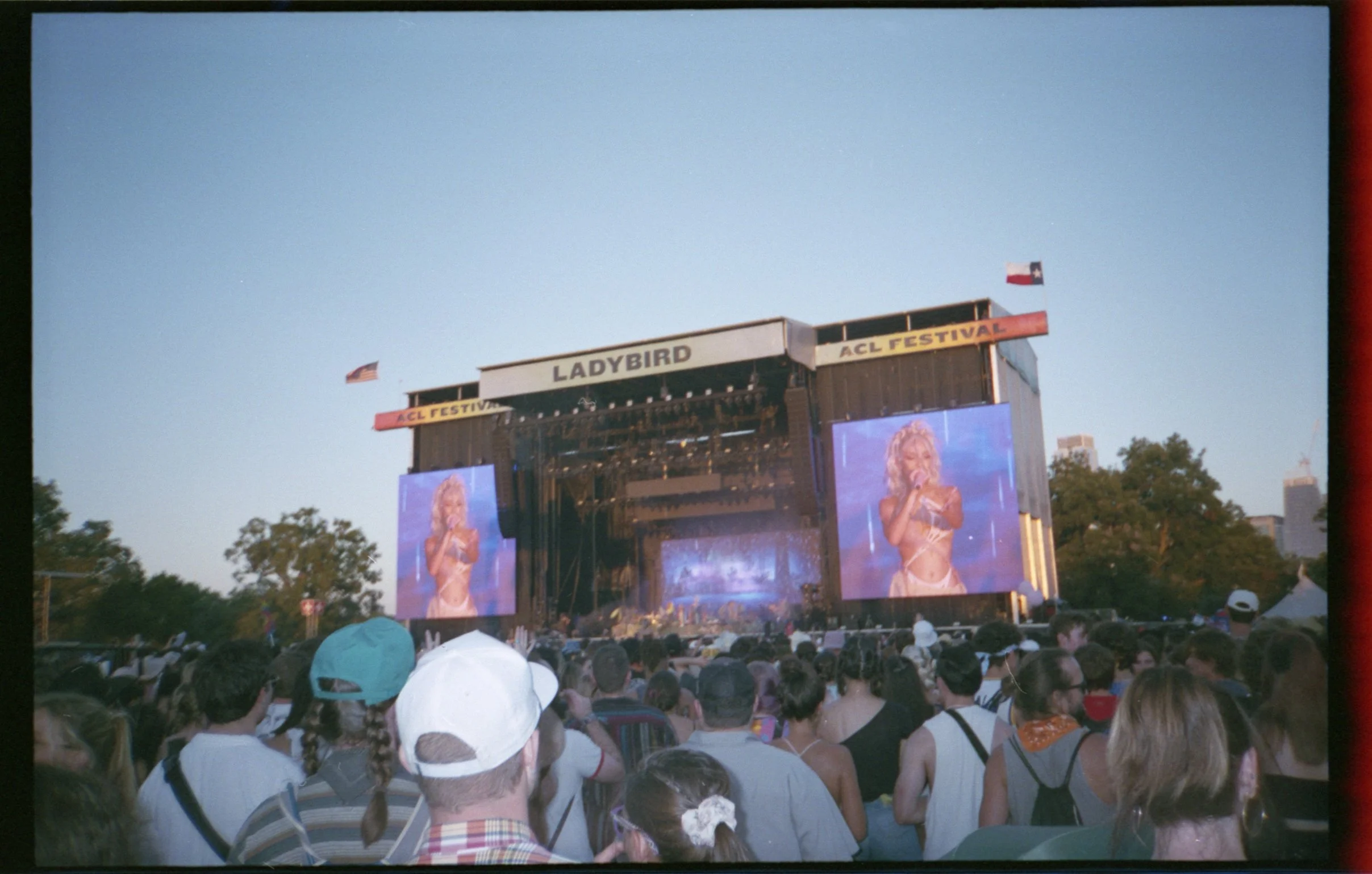 ACL20210011 copy.JPG