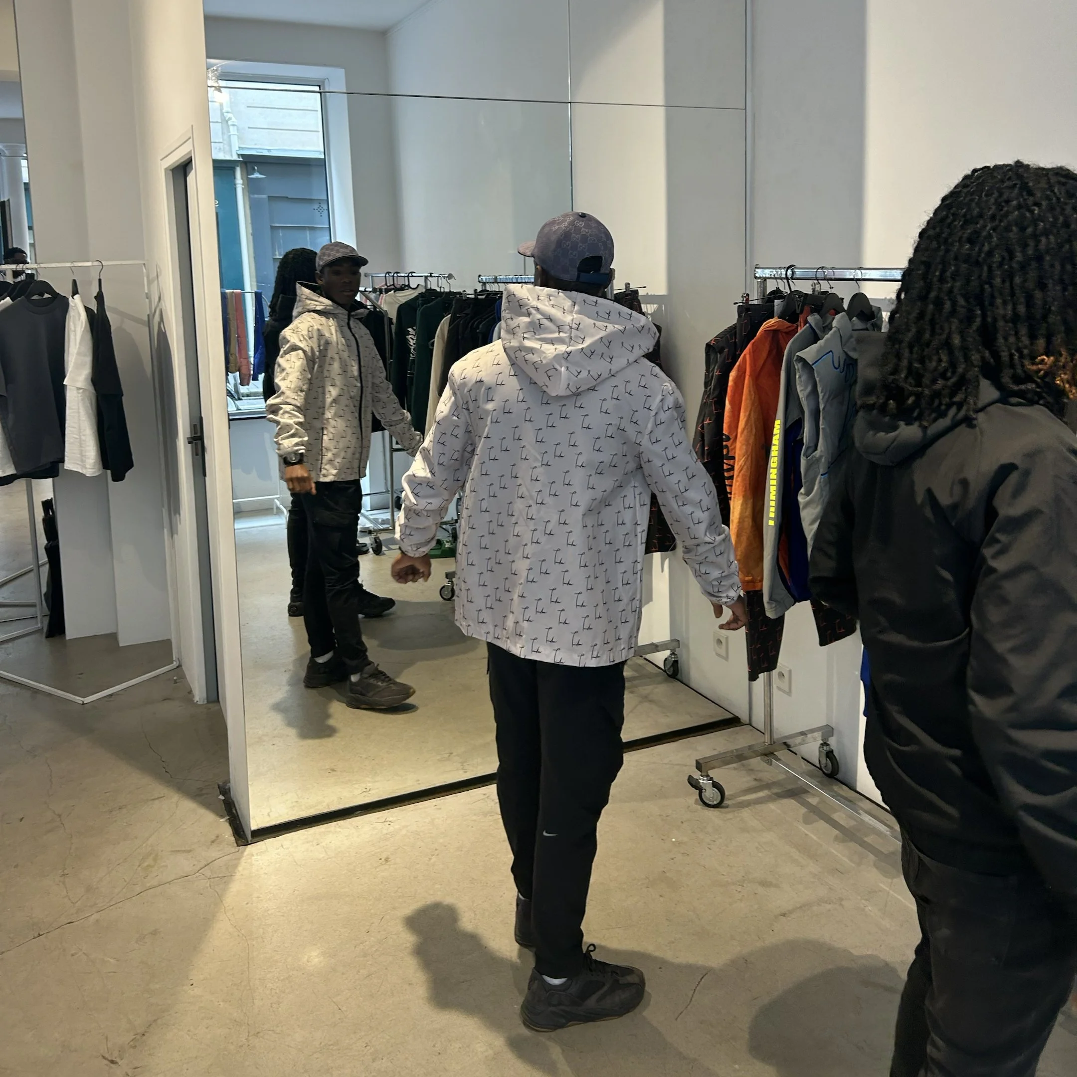 JPEG image-4152-9681-B5-6.jpeg