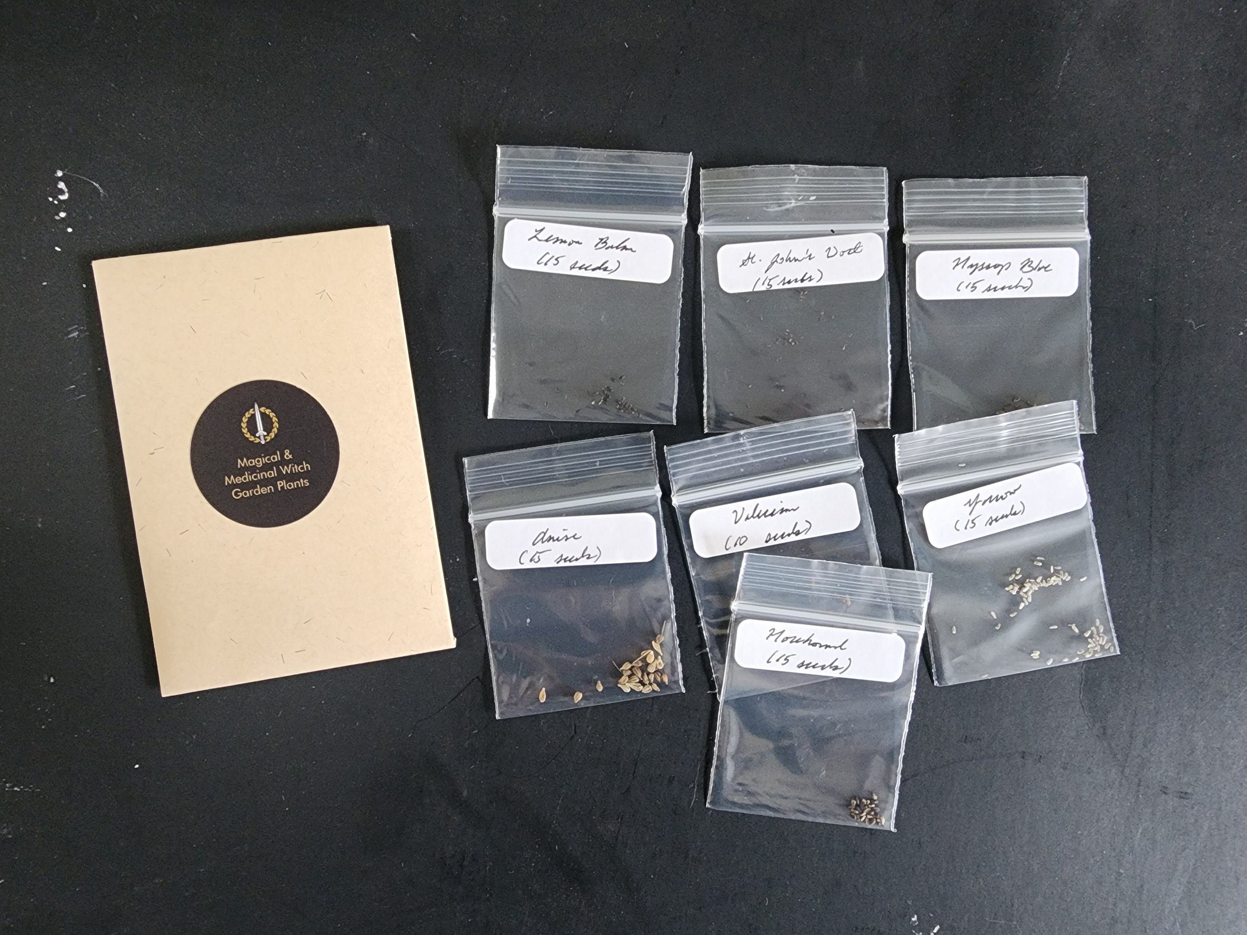 https://i.etsystatic.com/16951063/r/il/e74efd/5864233130/il_fullxfull.5864233130_j3eu.jpg