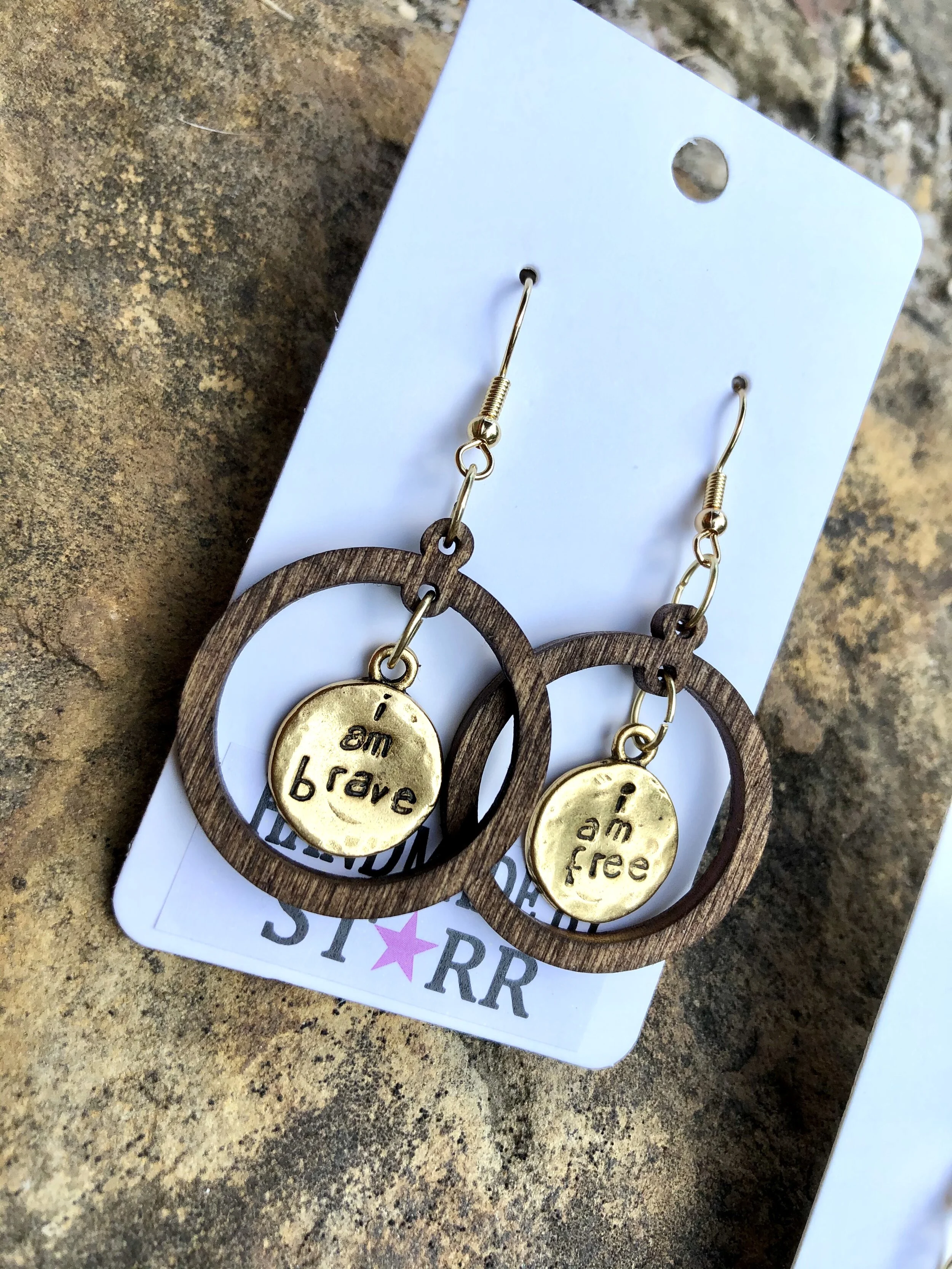 046D1668-964B-4F05-BCF7-E0EB91D30537