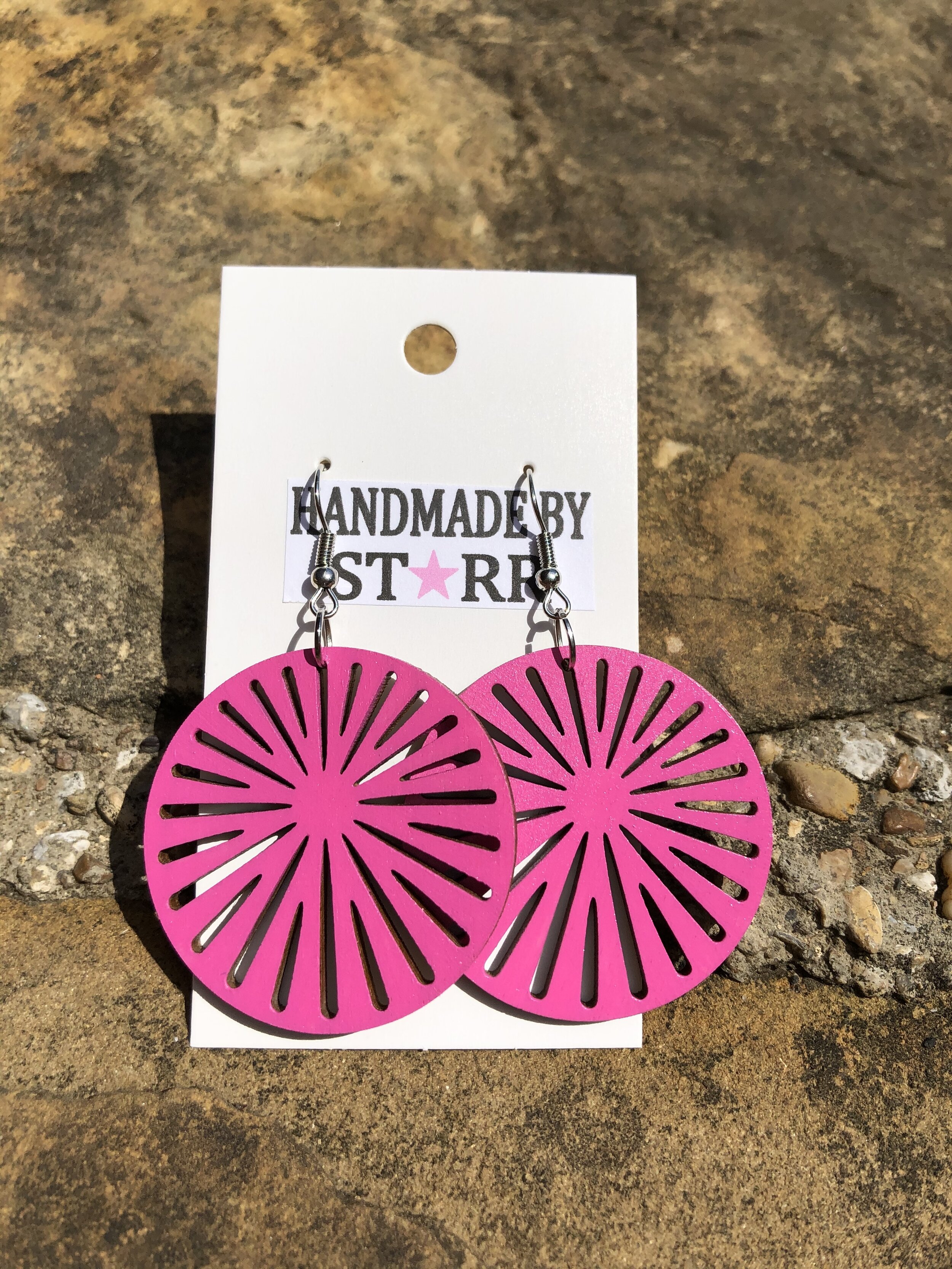 74231F5C-2F48-4C33-AAC3-5EA261A20CAB