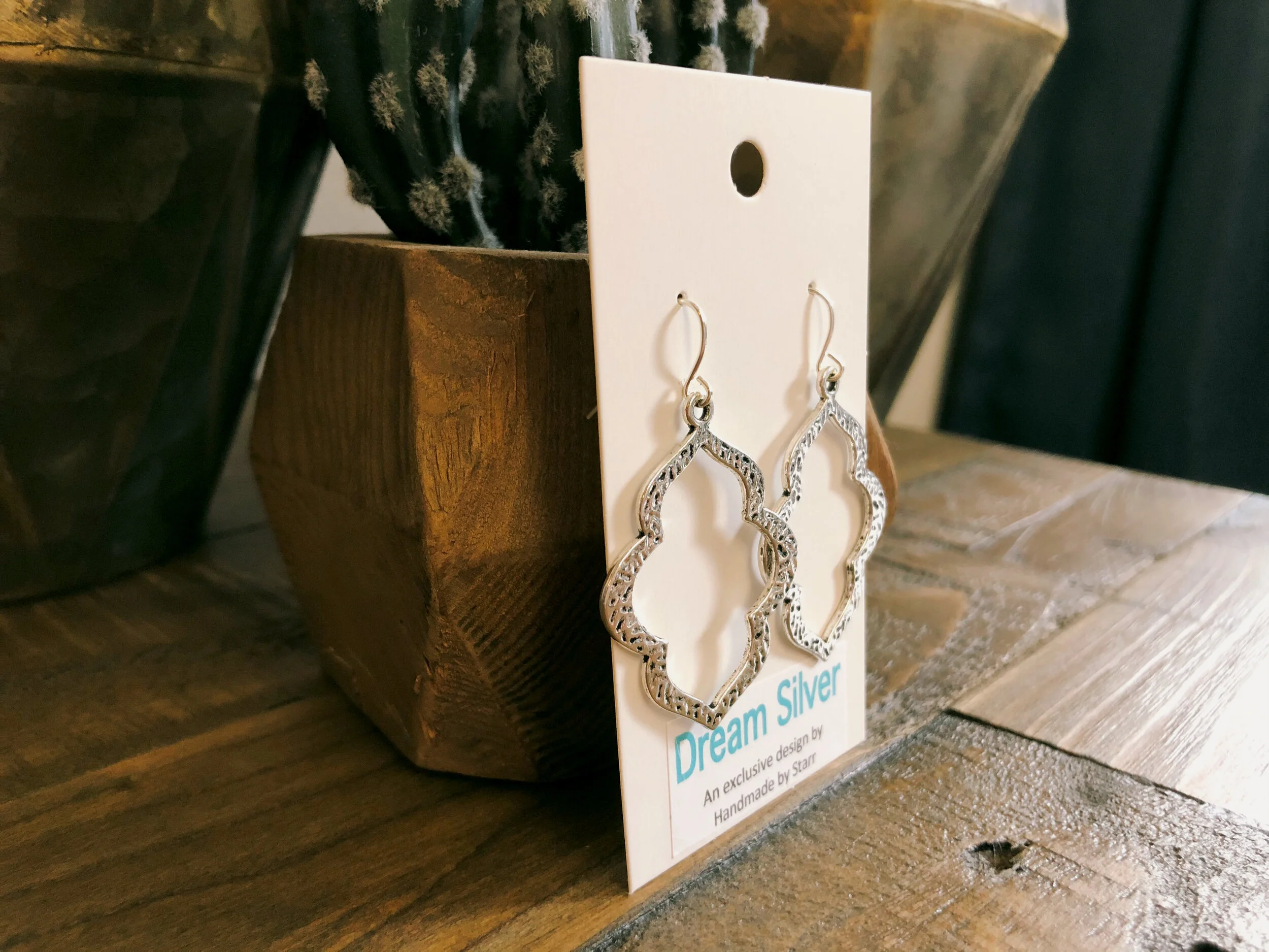 DCF29519-B23B-4D7E-84CA-F602C87EA9B9