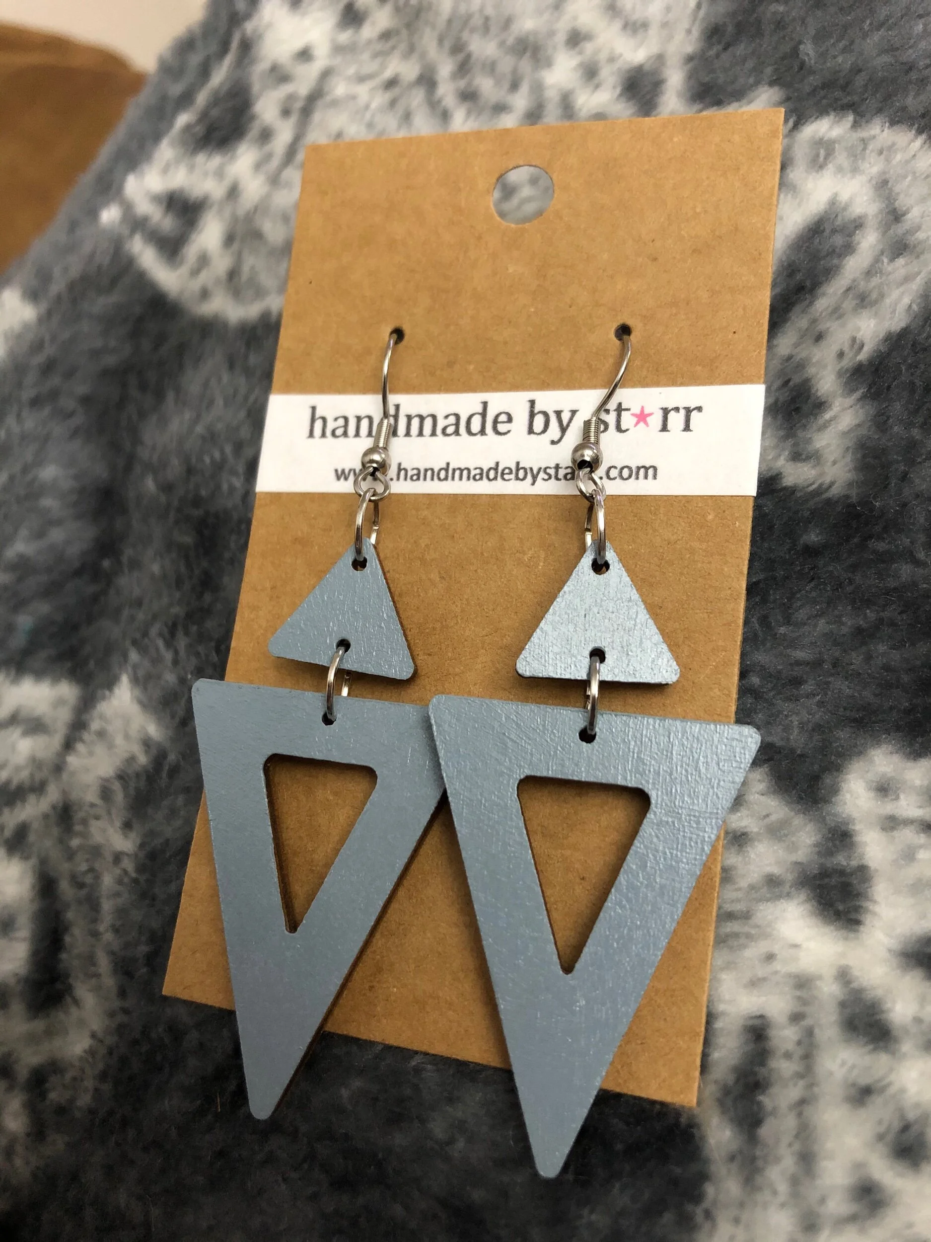 D802DB60-3DB2-46A8-BF9F-347477835534