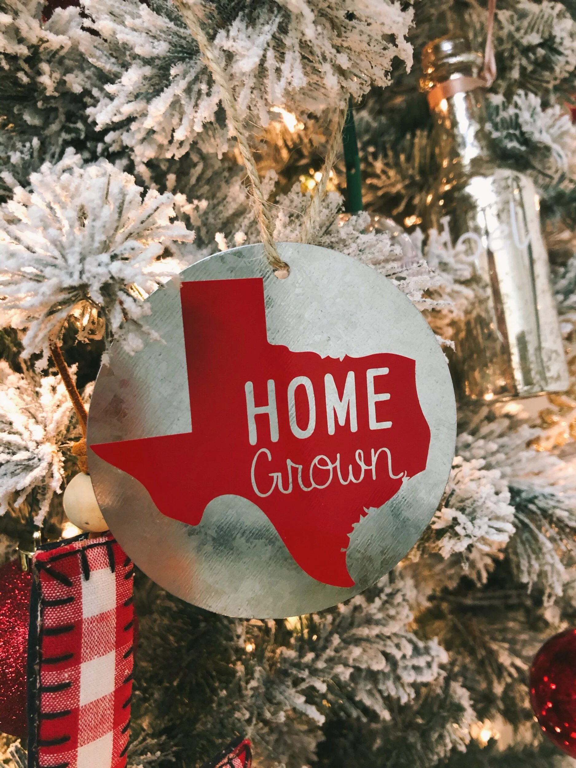 9B9B94C0-5137-420E-8A1F-F4B1F1F780EA