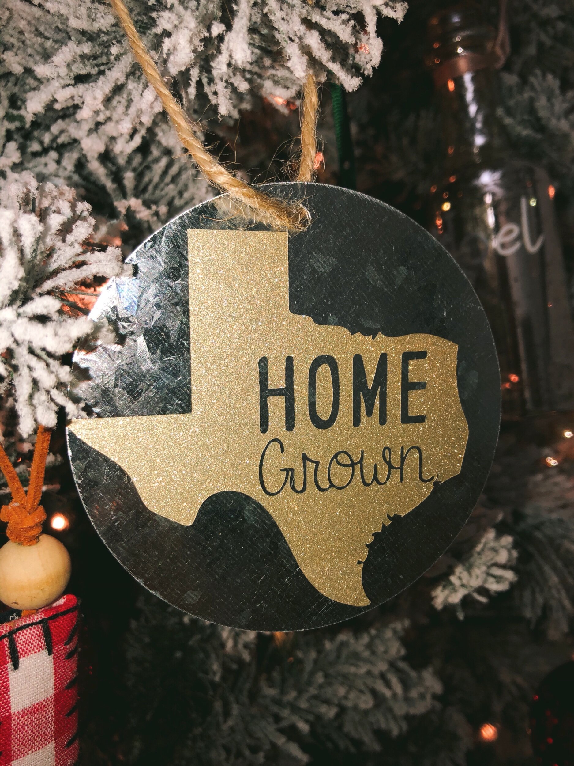 E549EAAD-7341-4142-9102-4E5C3F4D074E