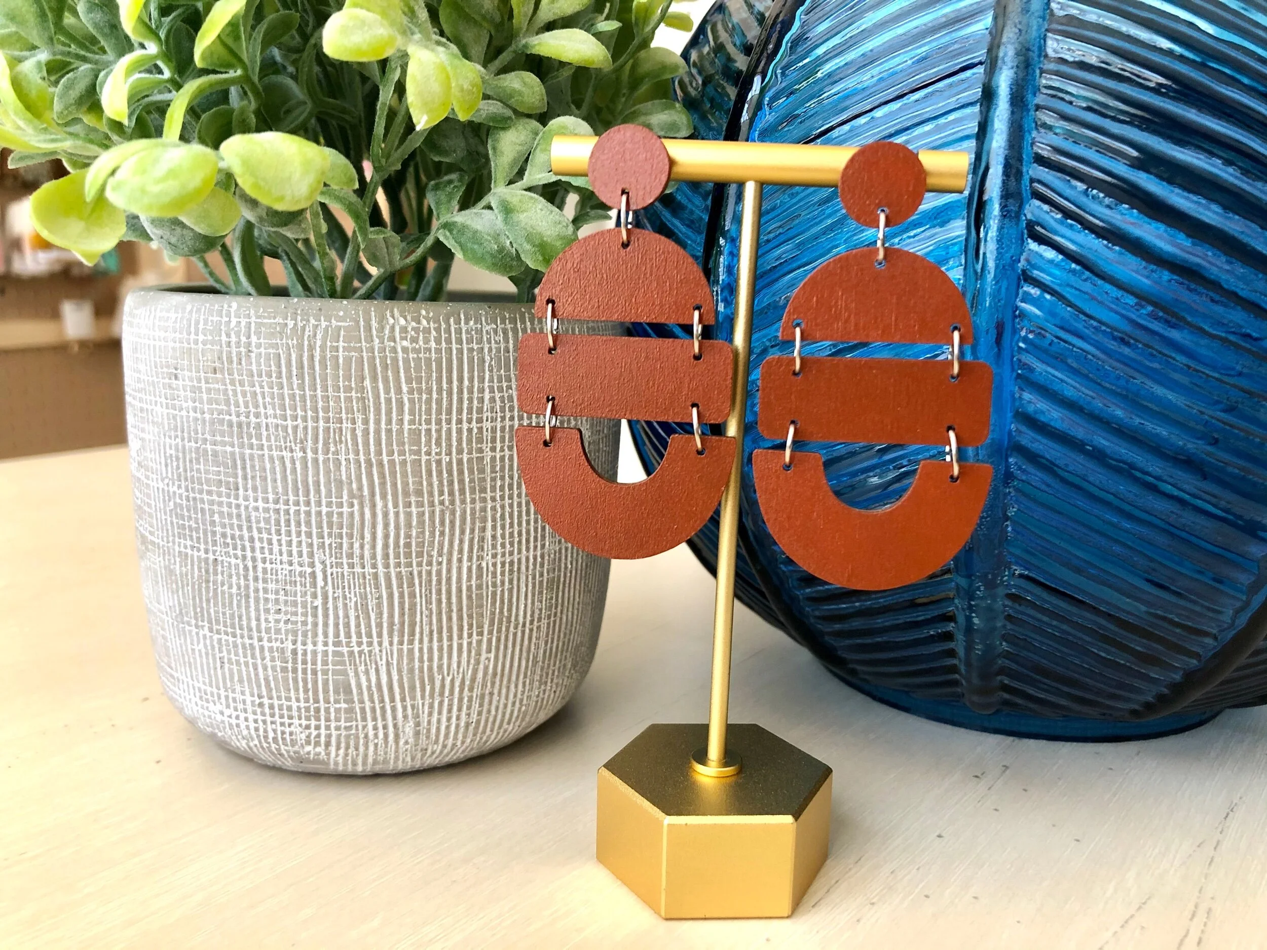 E7E22184-FEE2-464F-AA96-60E971100013