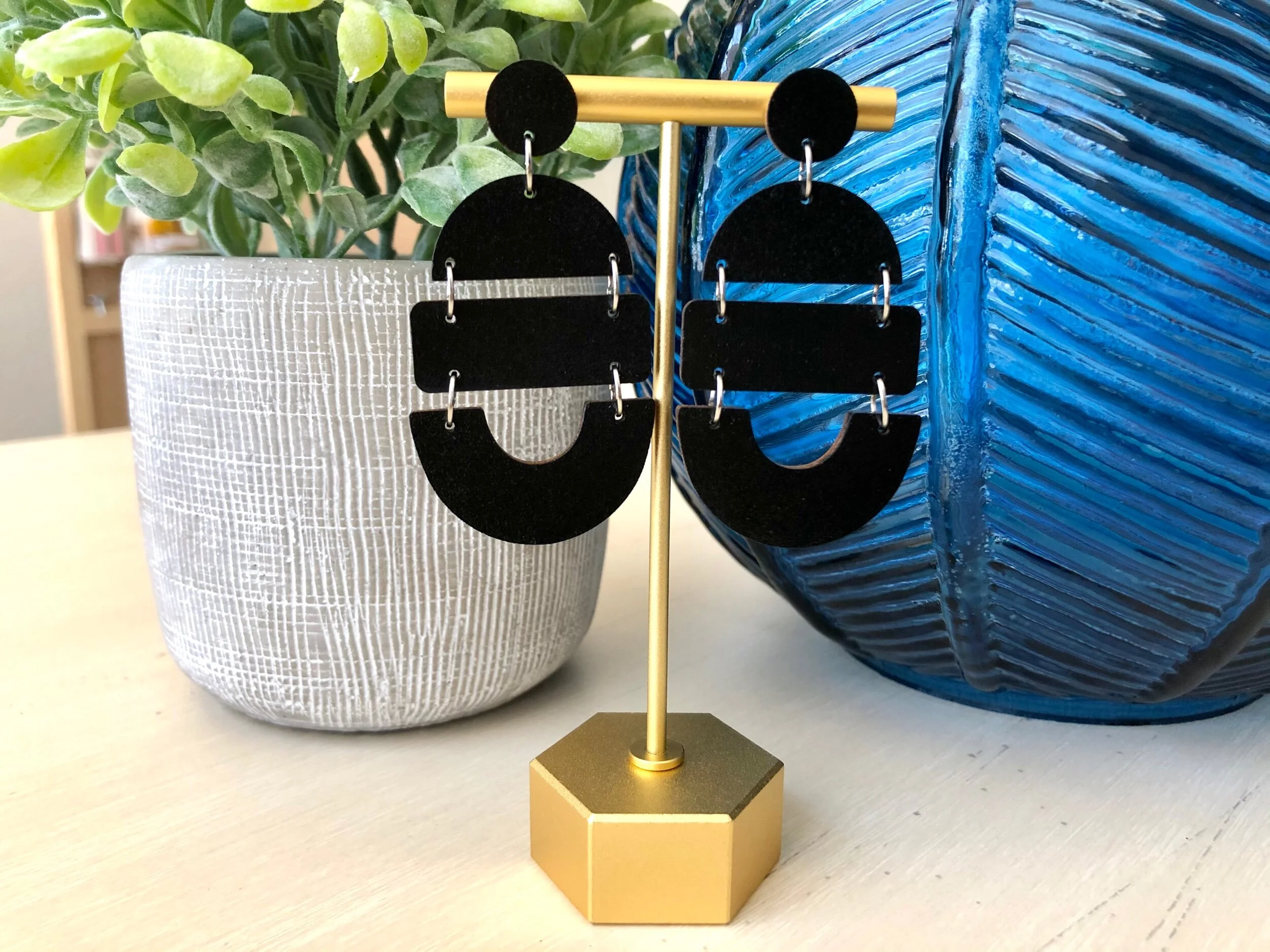 A1660D3E-F5A8-46A8-AEC7-66B13A1AAA40