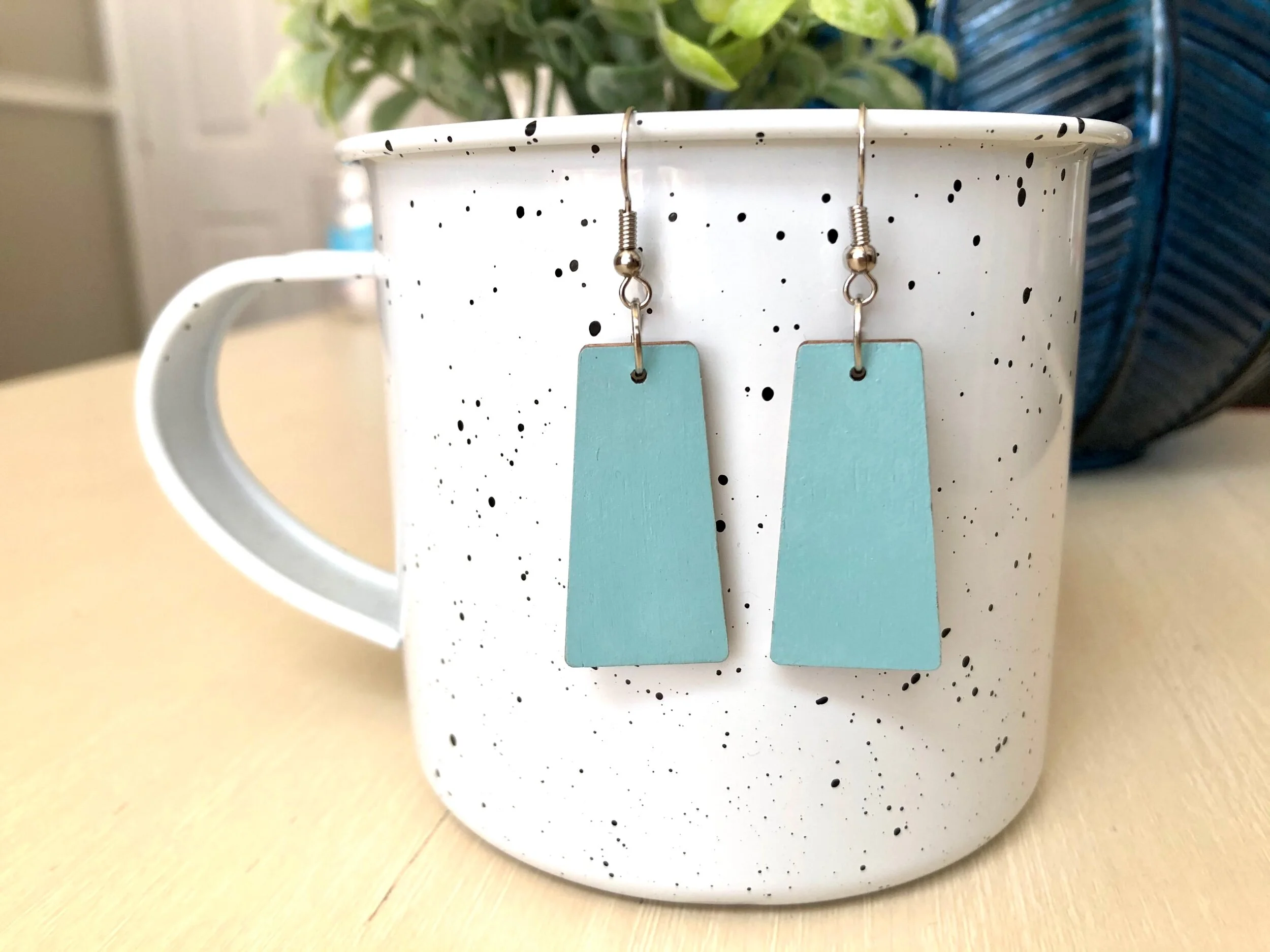 E79D8336-9B63-4E6B-9F1E-16D4334325EB