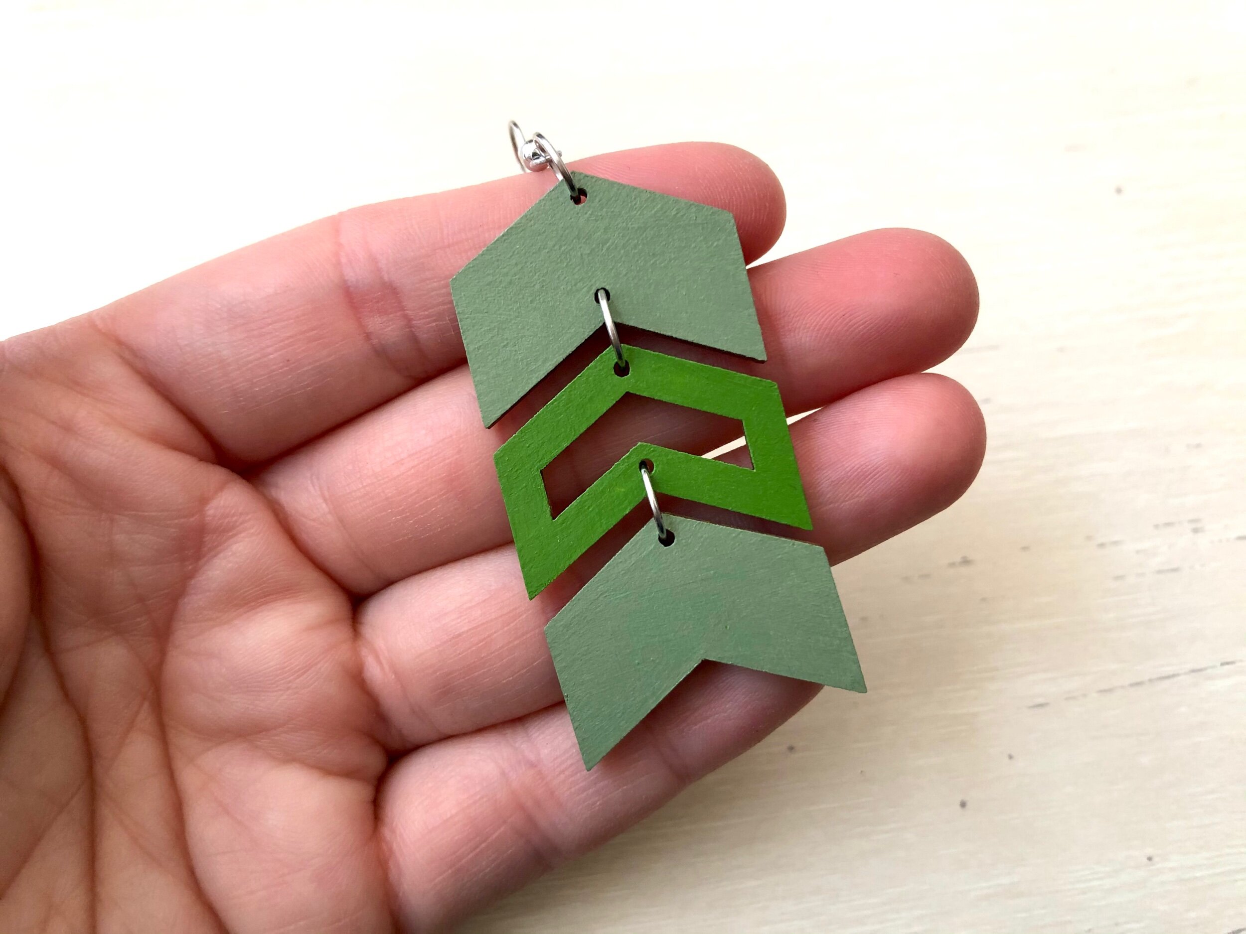 DCCF16BA-0301-4F14-82B2-8D2B377887BE