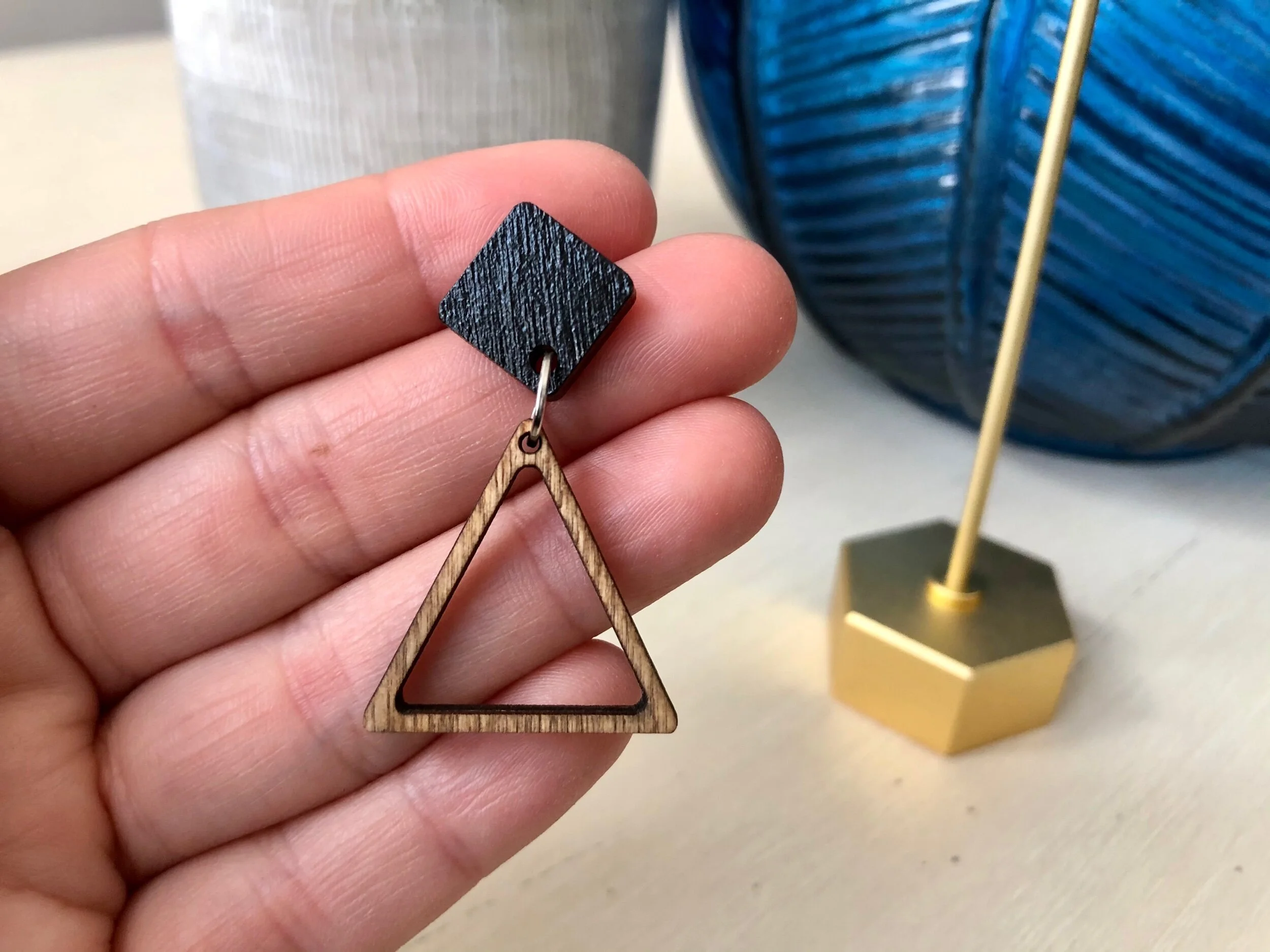 03EBD908-32C0-423C-9DC8-034CD253E6D5