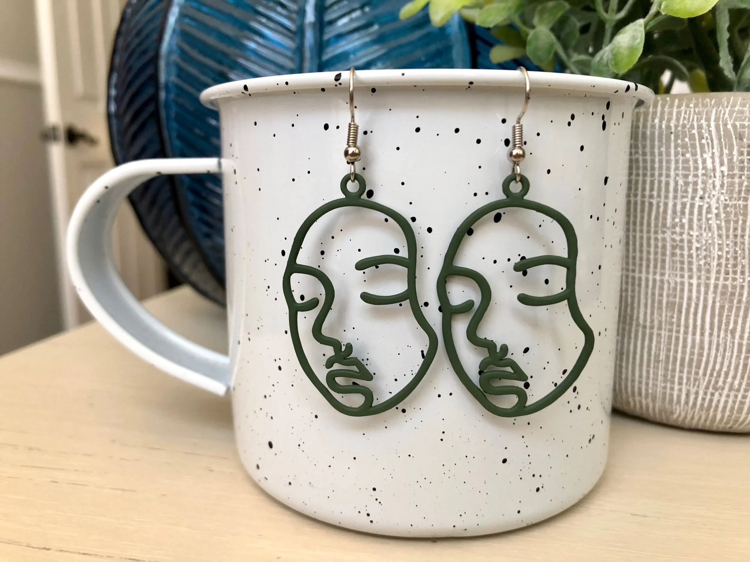 2172524B-9494-4FD0-AD2A-94F31F07EBBB