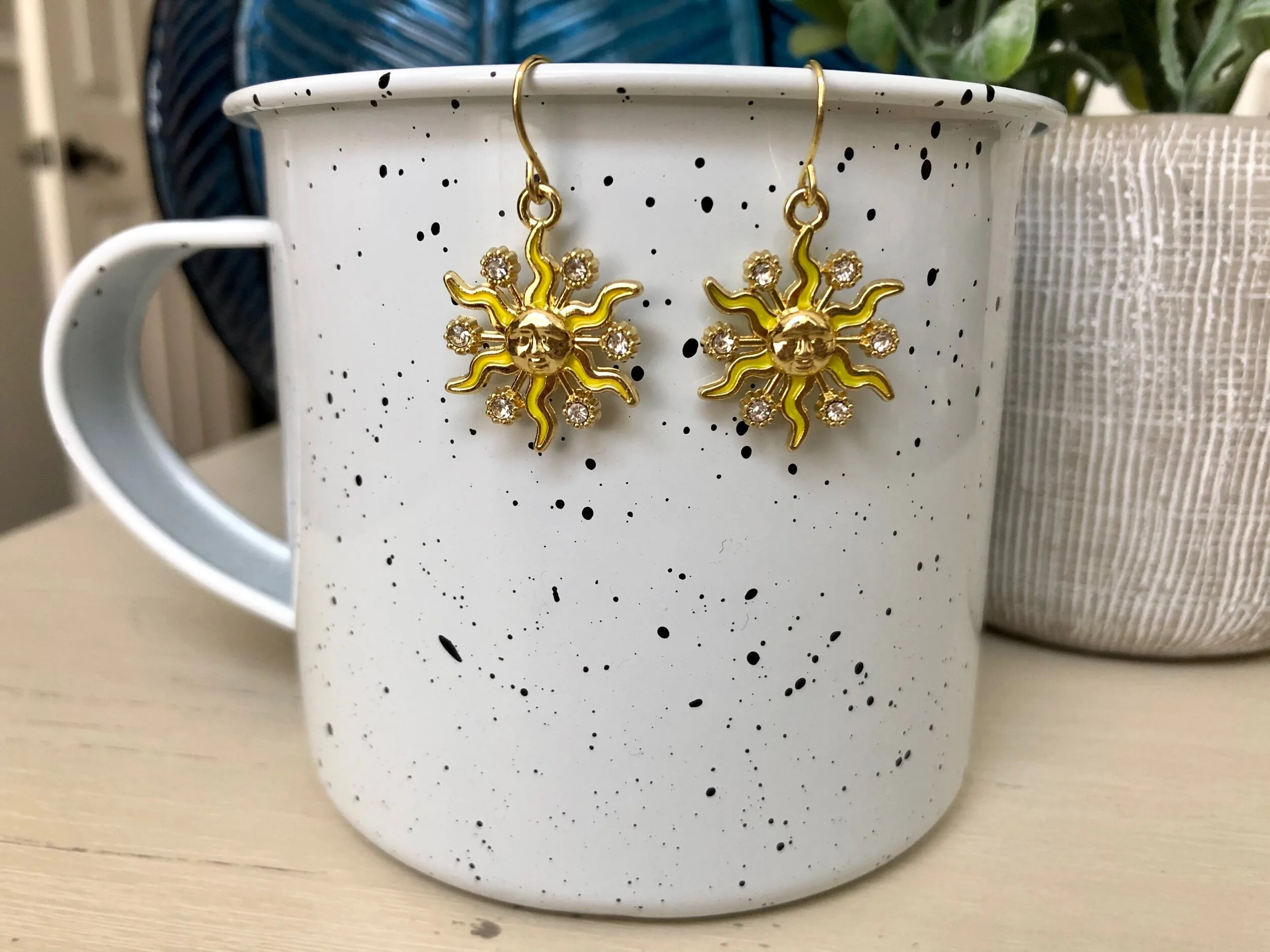 492CBDC5-EC90-4724-8A81-D179A8236F15