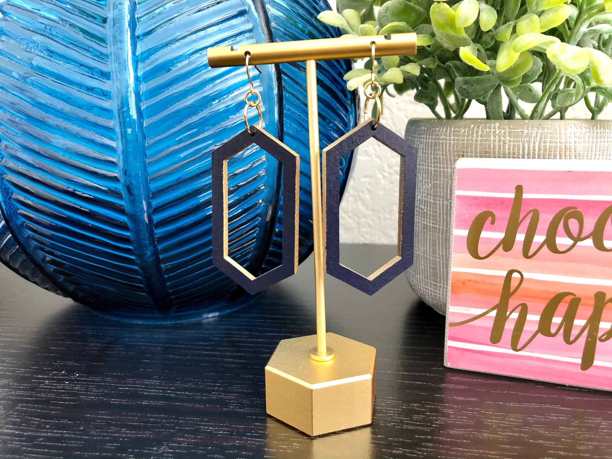 7A9AB1A5-FC41-412F-9984-5C6CB7788B52