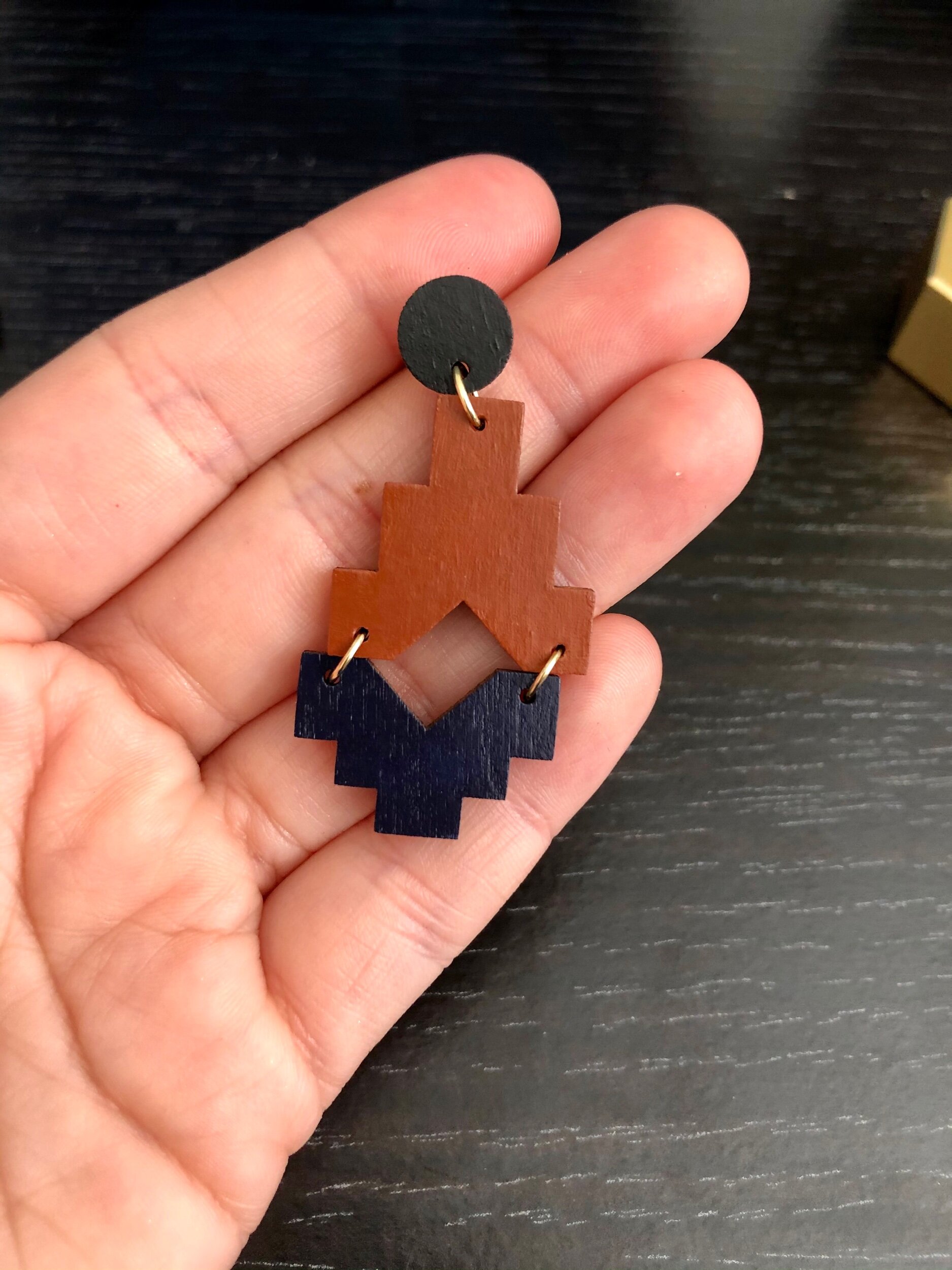 5F930EF5-A407-48A8-B1B5-D8A3C0D5EDA7