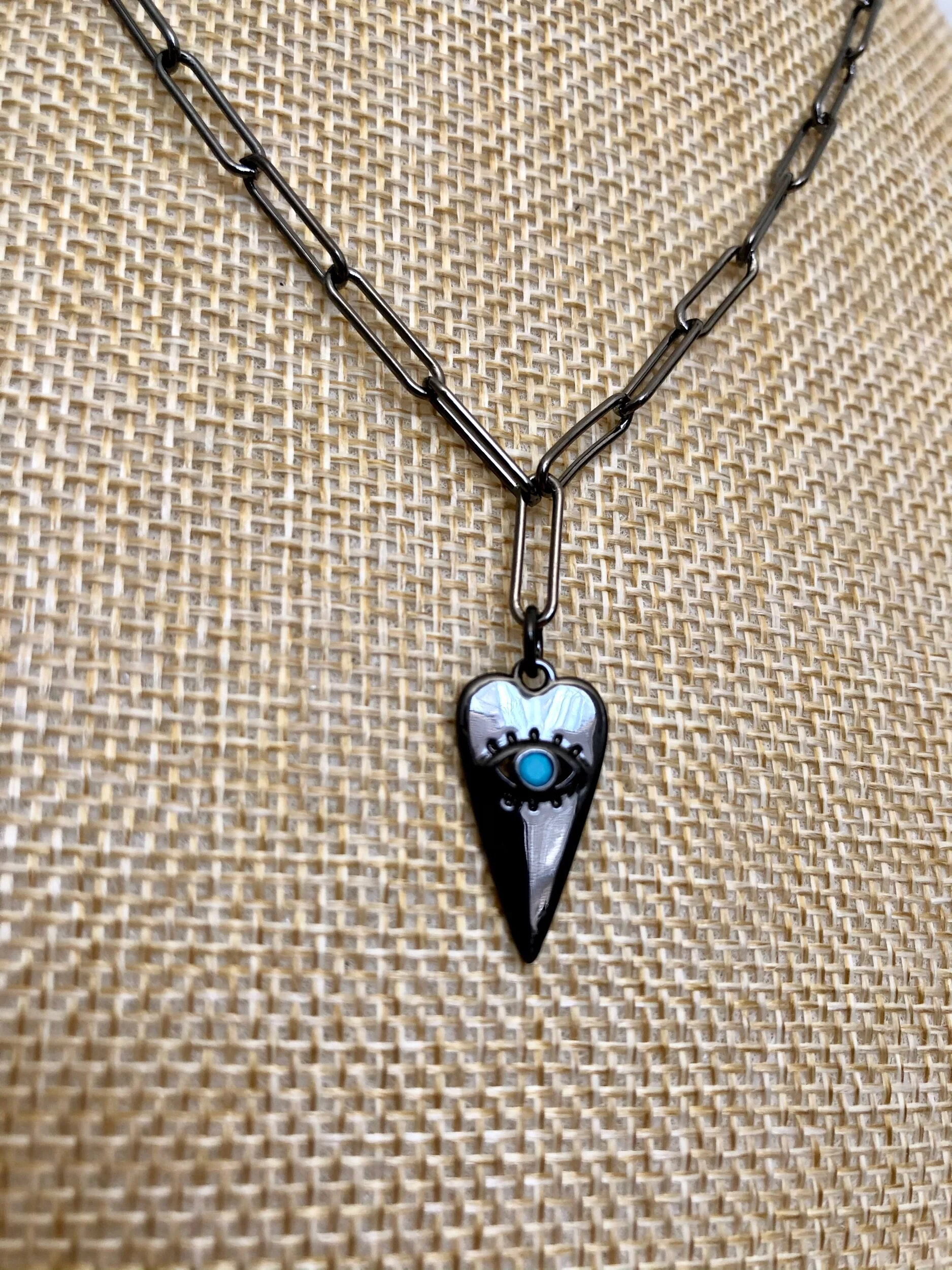 31C5B5AB-77A1-474F-830B-272C9105F33C