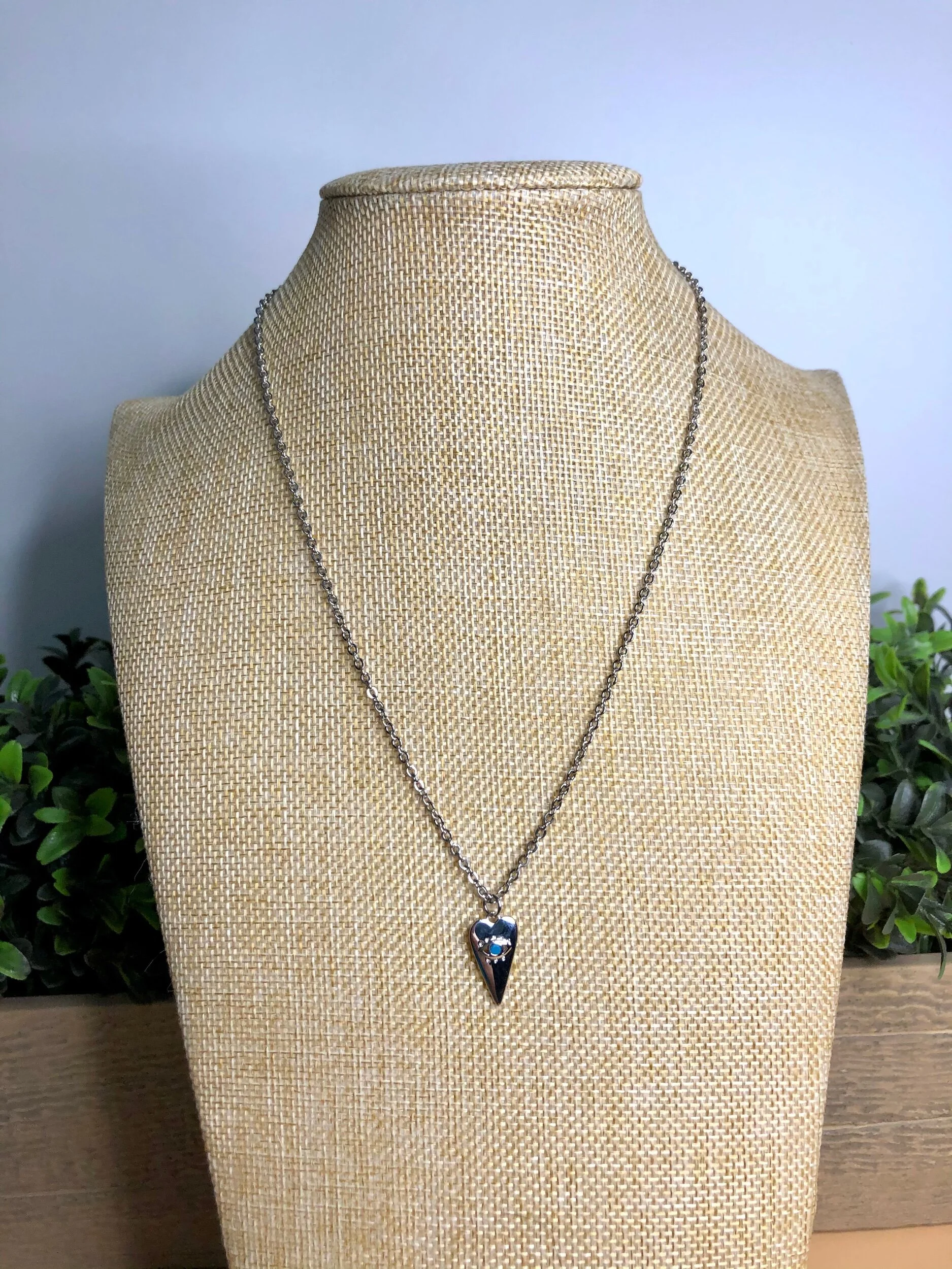 8DB4A352-094E-4761-BF12-6E0008ED2AF9