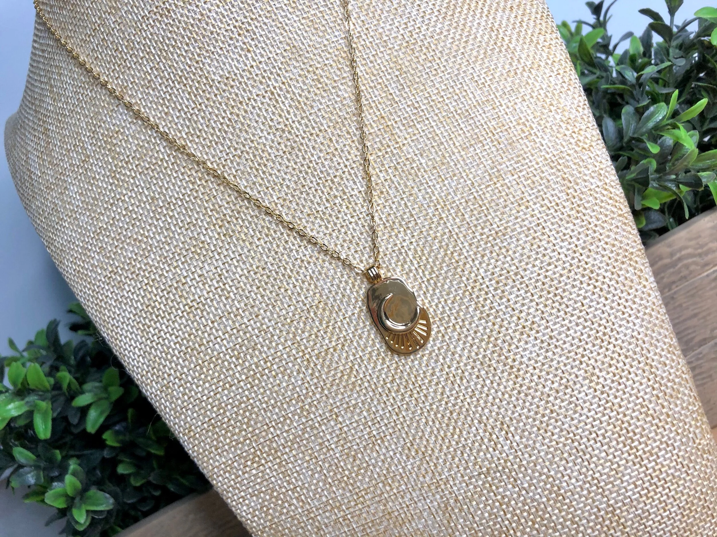 AC280E3D-8D43-4F0E-BDE7-D38583D397E7