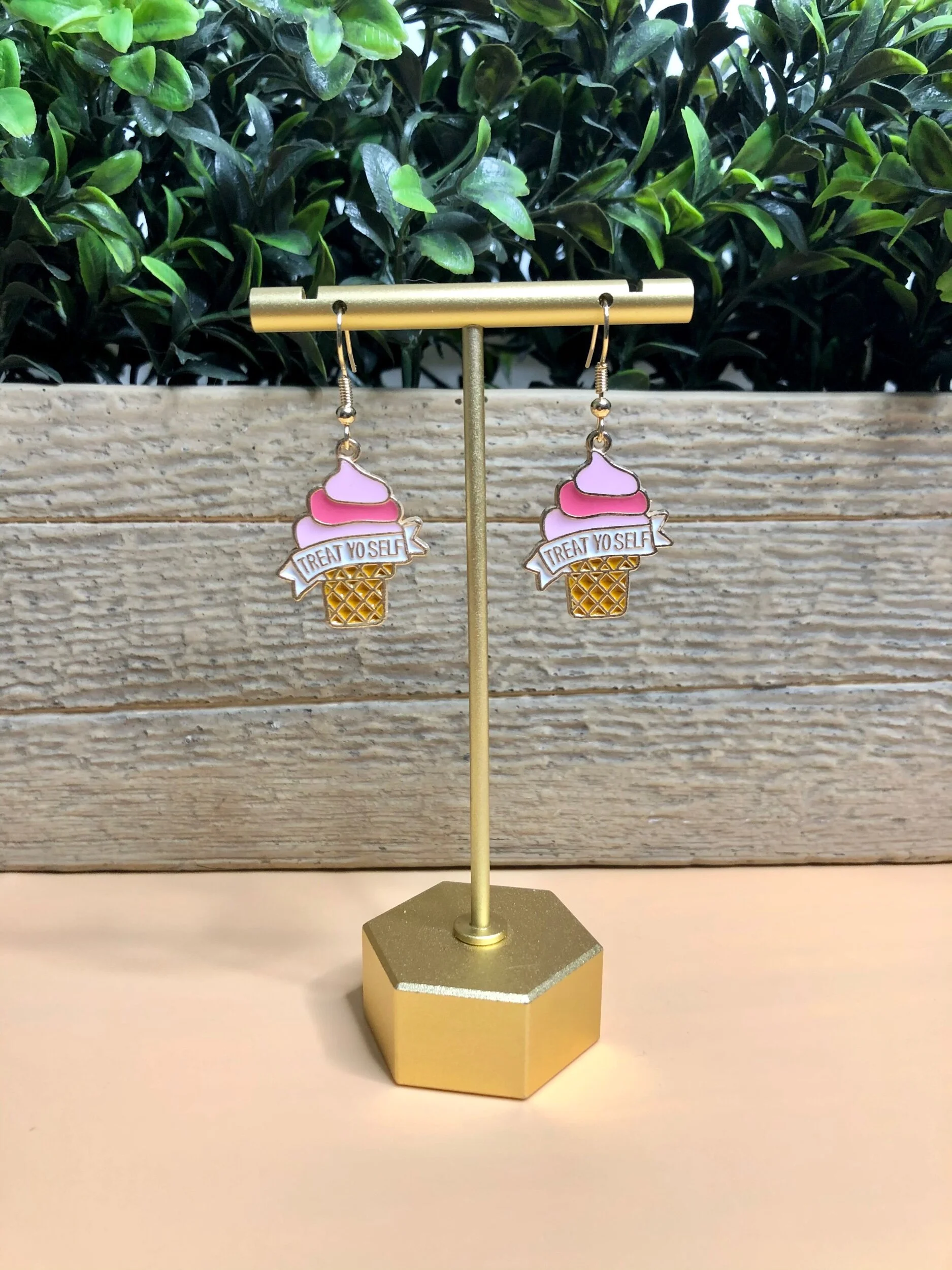 A14EB1DD-6A6F-4A7C-818F-A5DC14DAB5B3