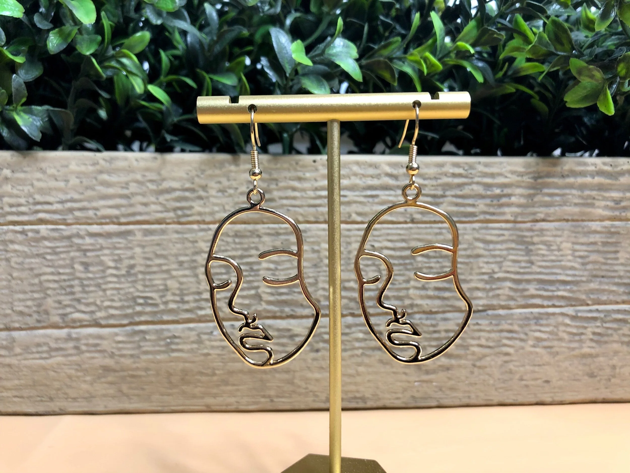 5003E5C3-8EB0-4C9F-B72C-0FD190F3BCFE