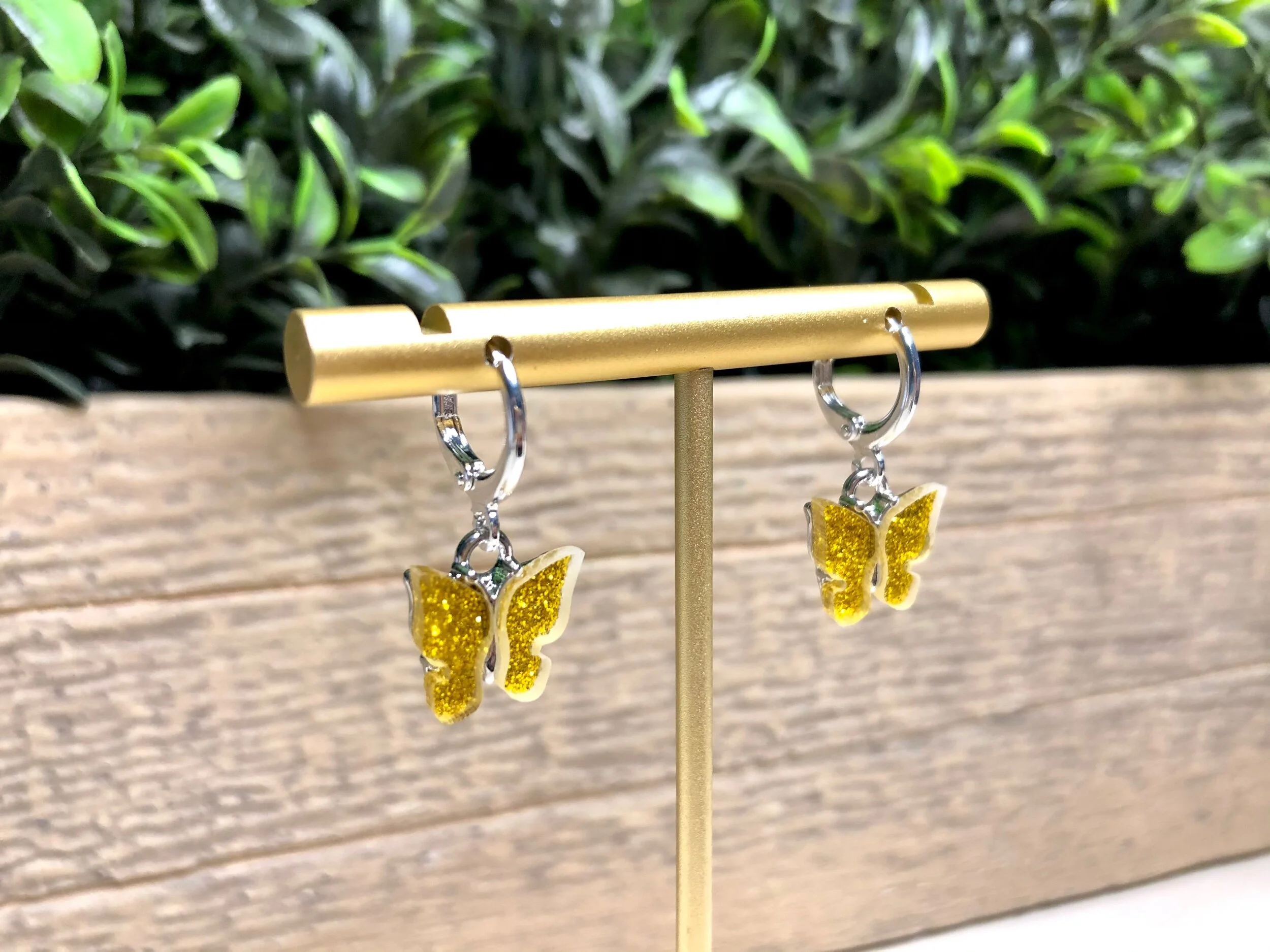 AECF35AC-5B03-4FEB-8A30-880D69366D1B