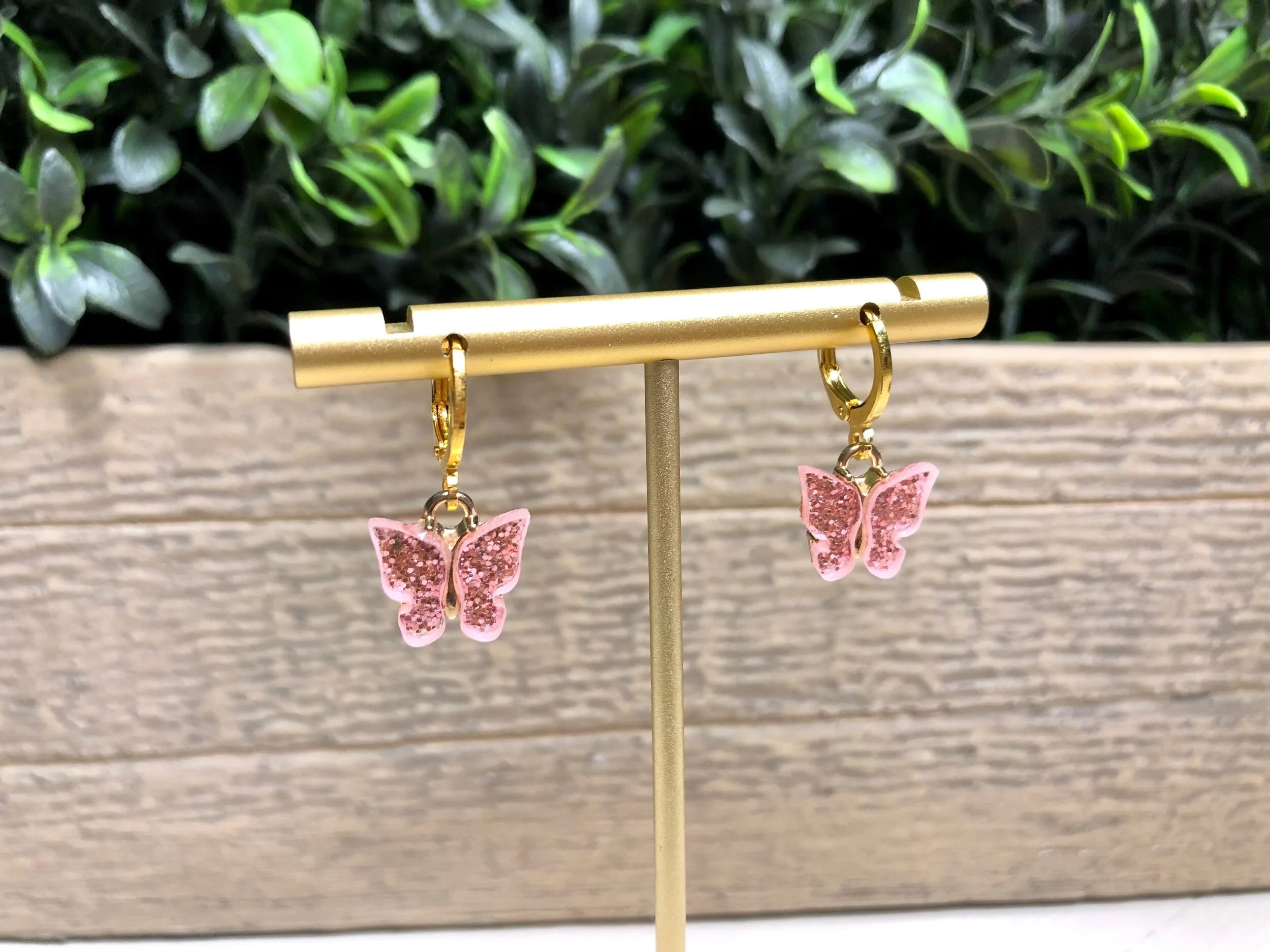 C78DC7B1-5E28-4DB1-A338-7CDBDB4C98FF