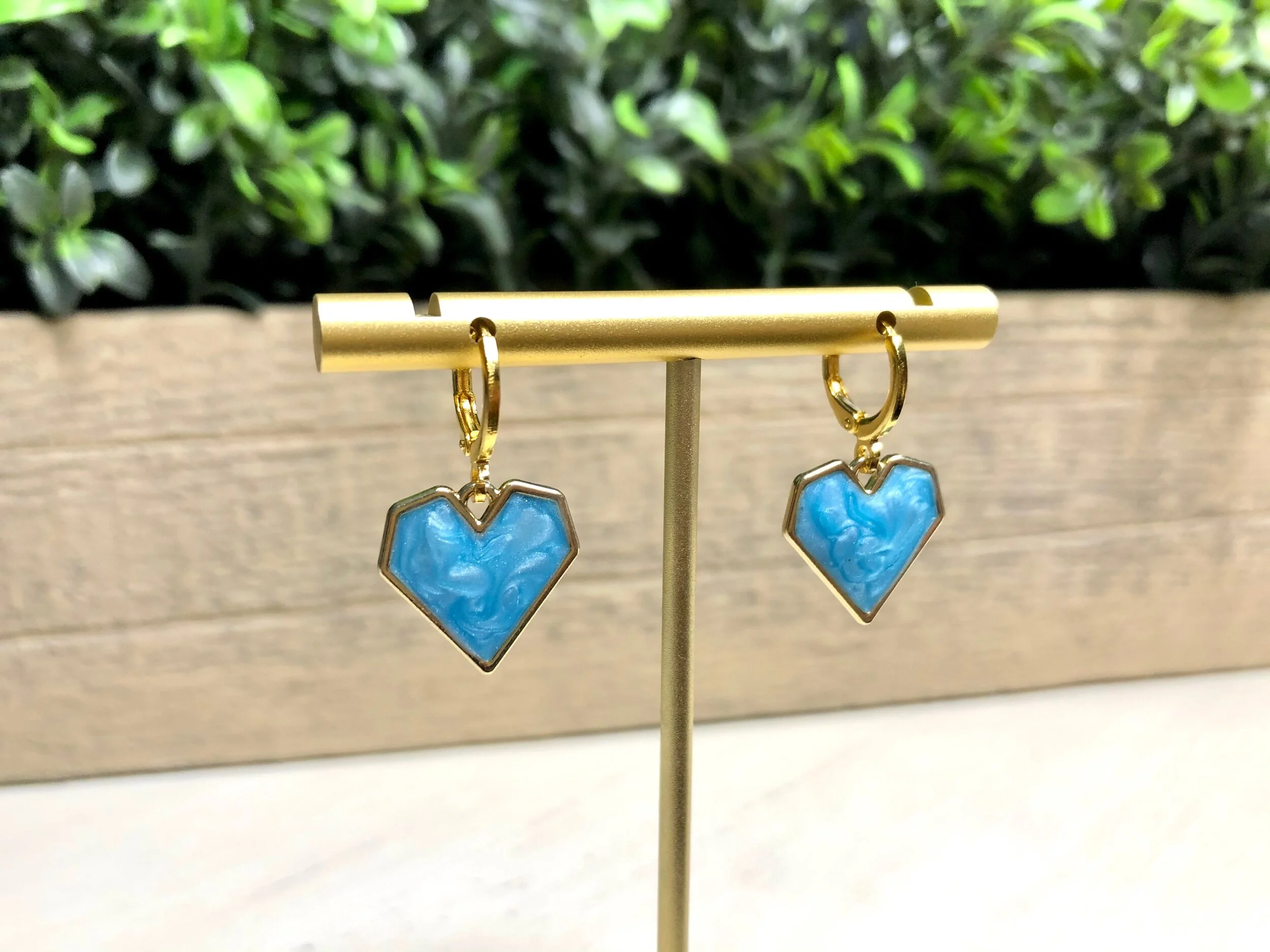 E8AF45C0-4E12-4E47-BD3C-F224AB2C9D44